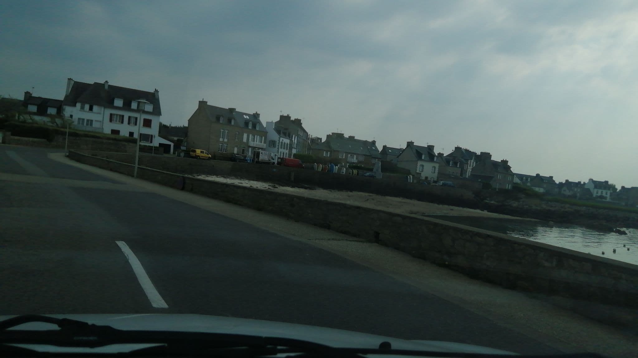 Street view near Logis Hôtel Bellevue, Roscoff — © roscoffmdj (CC BY-SA · Mapillary)