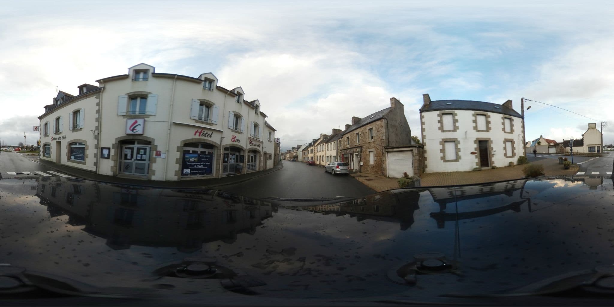 Street view near One Day's Event, Plouescat — © c_mobilite (CC BY-SA · Mapillary)