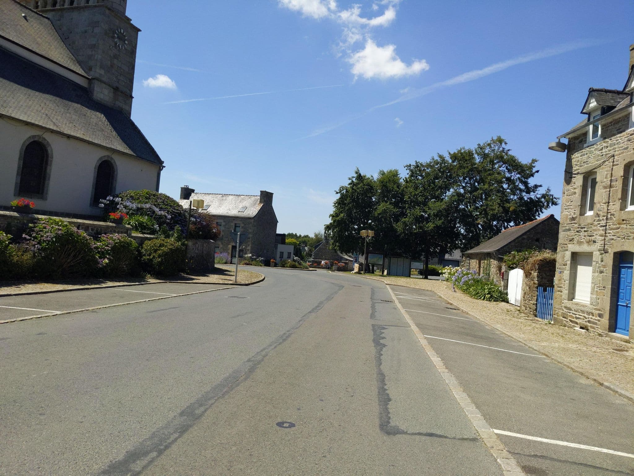 Street view near Le Gite du Marin, Trédarzec — © alixun (CC BY-SA · Mapillary)