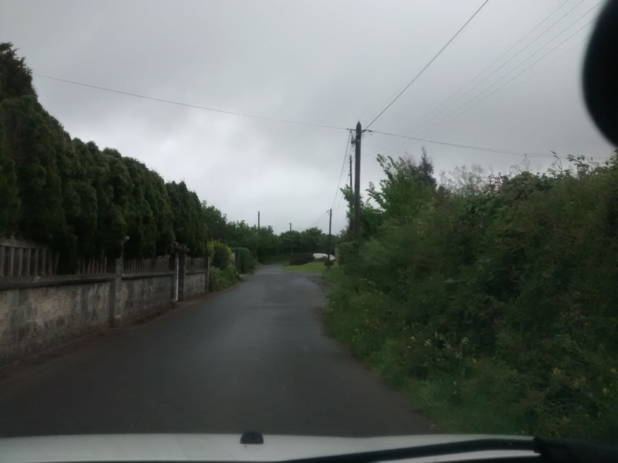 Street view near Gîte de Kerderrien, Plougrescant — © mgageo (CC BY-SA · Mapillary)