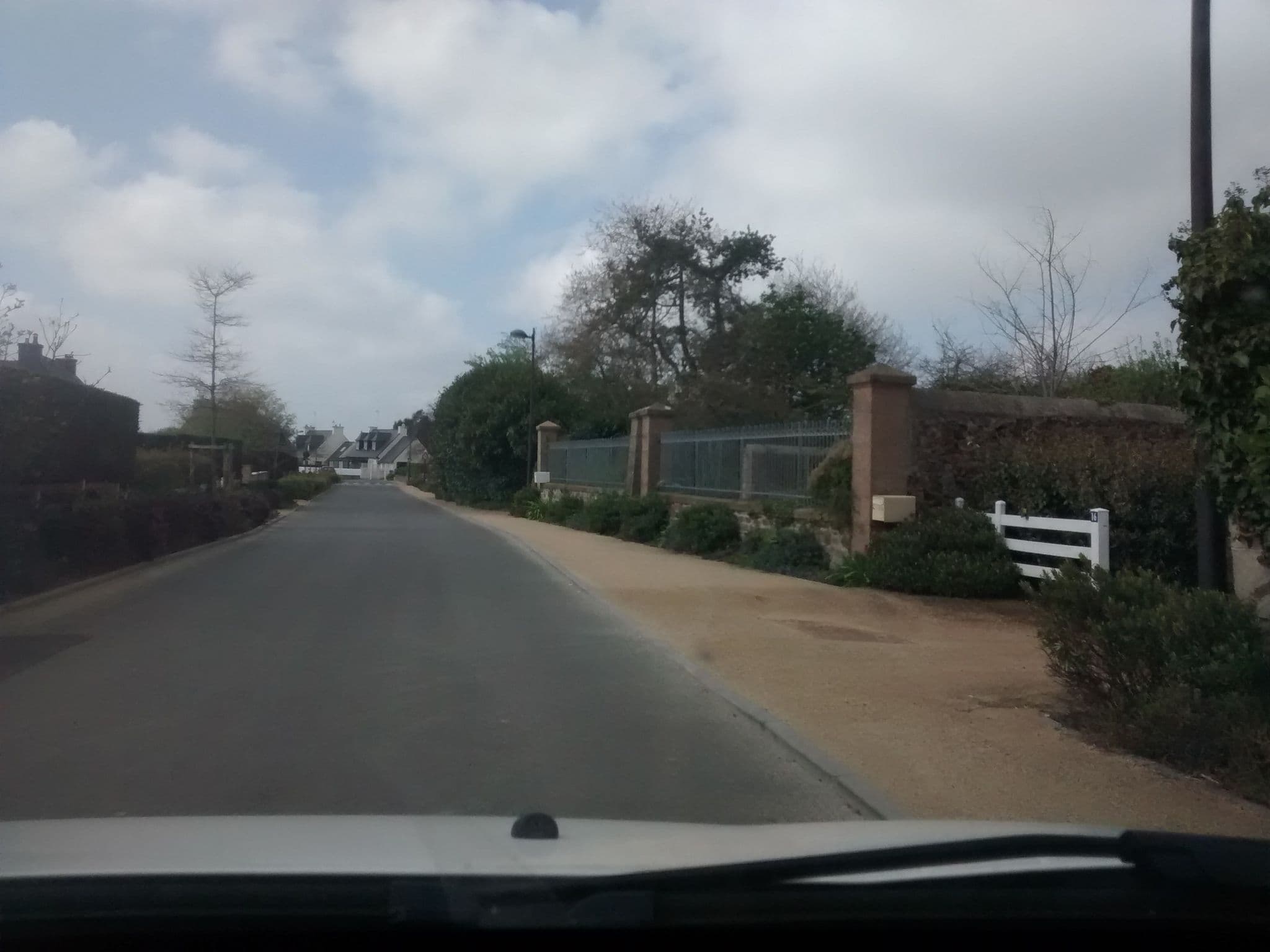 Street view near Min Guen, Trélévern — © mgageo (CC BY-SA · Mapillary)