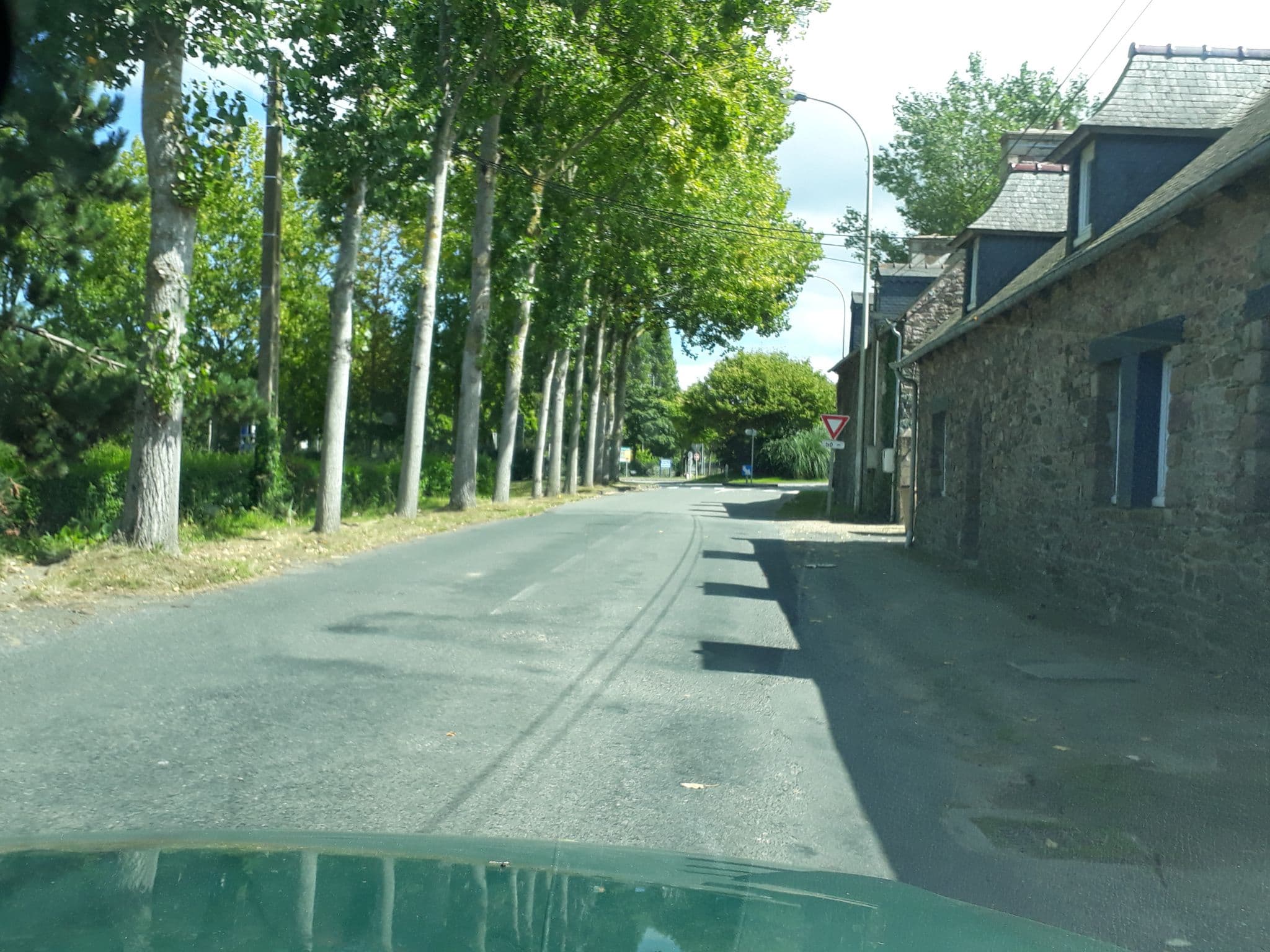 Street view near Eurotel Le Grand Bleu, Paimpol — © df45 (CC BY-SA · Mapillary)
