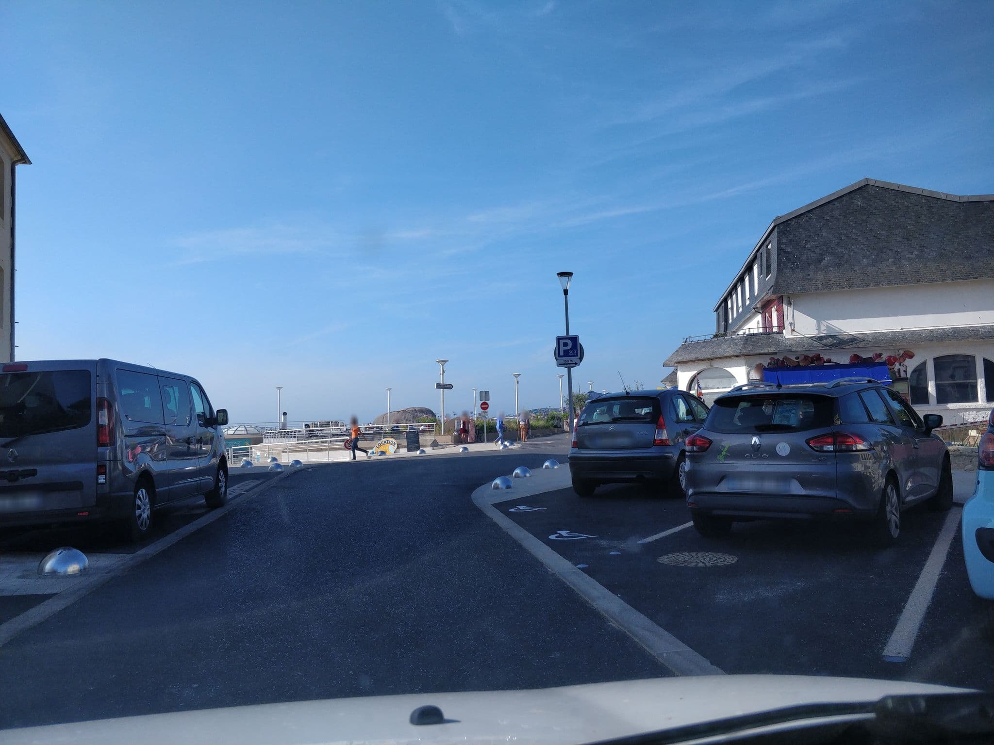 Street view near Appartement Trégastel, Trégastel — © mgageo (CC BY-SA · Mapillary)