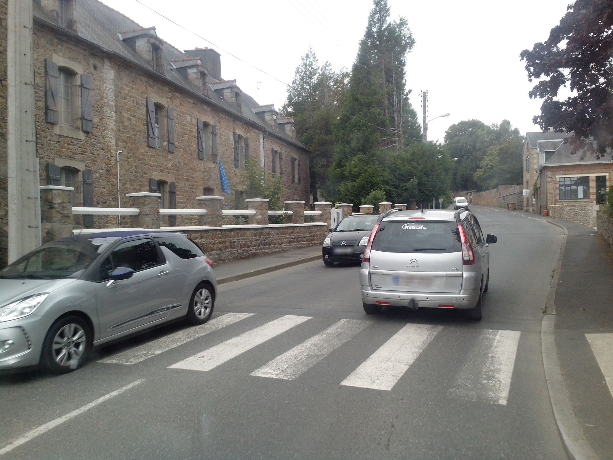 Street view near Appart'hotel Maison Saint Michel, Paimpol — © hamlet (CC BY-SA · Mapillary)