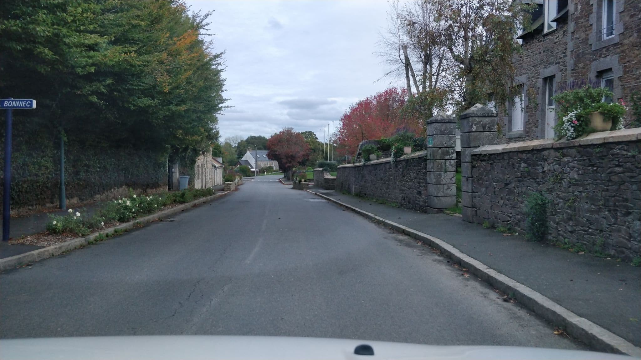 Street view near Bourdoulous Louis-Pierre, Langoat — © mgageo (CC BY-SA · Mapillary)