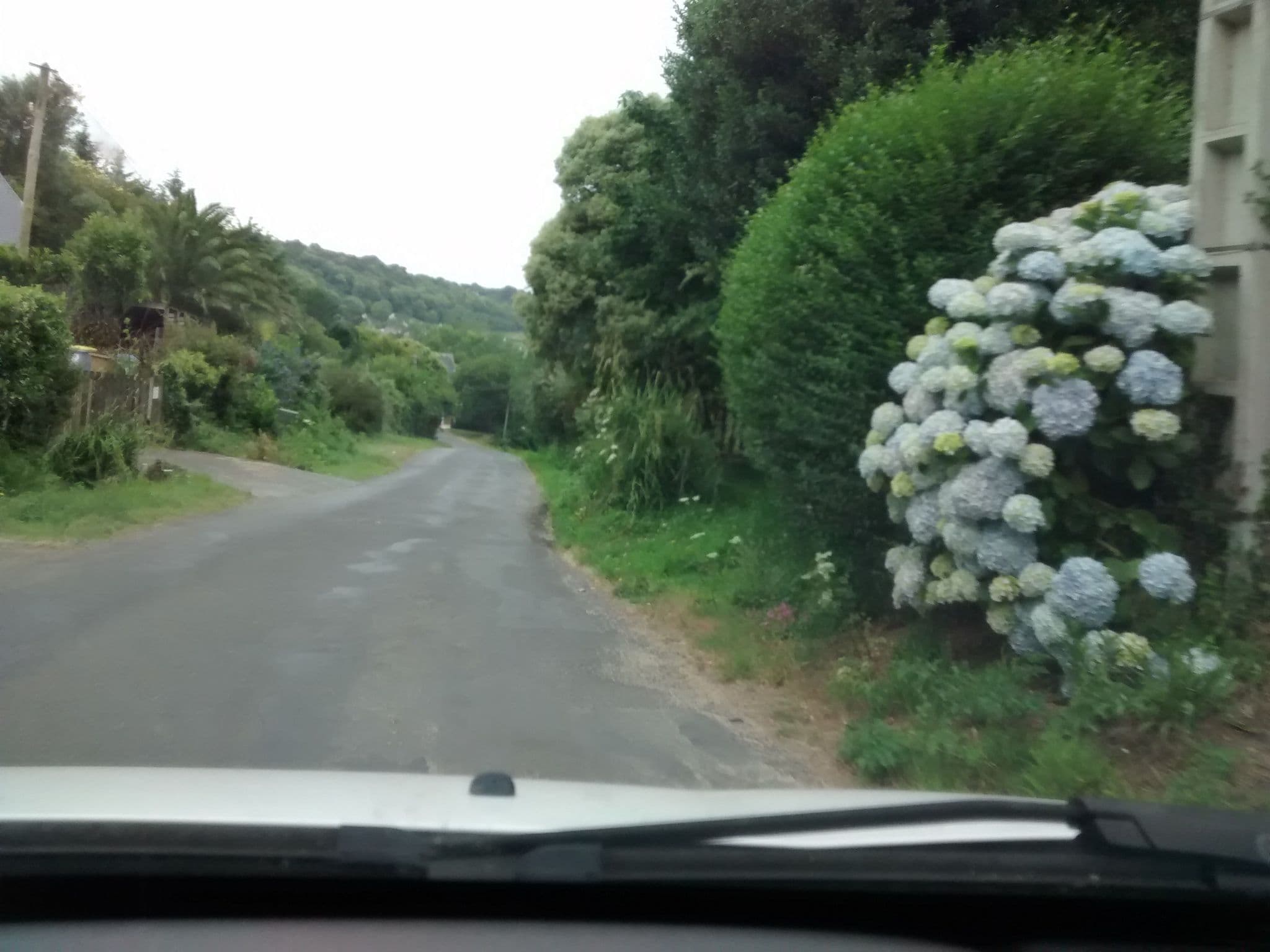 Street view near Maison Nantouar, Trélévern — © mgageo (CC BY-SA · Mapillary)