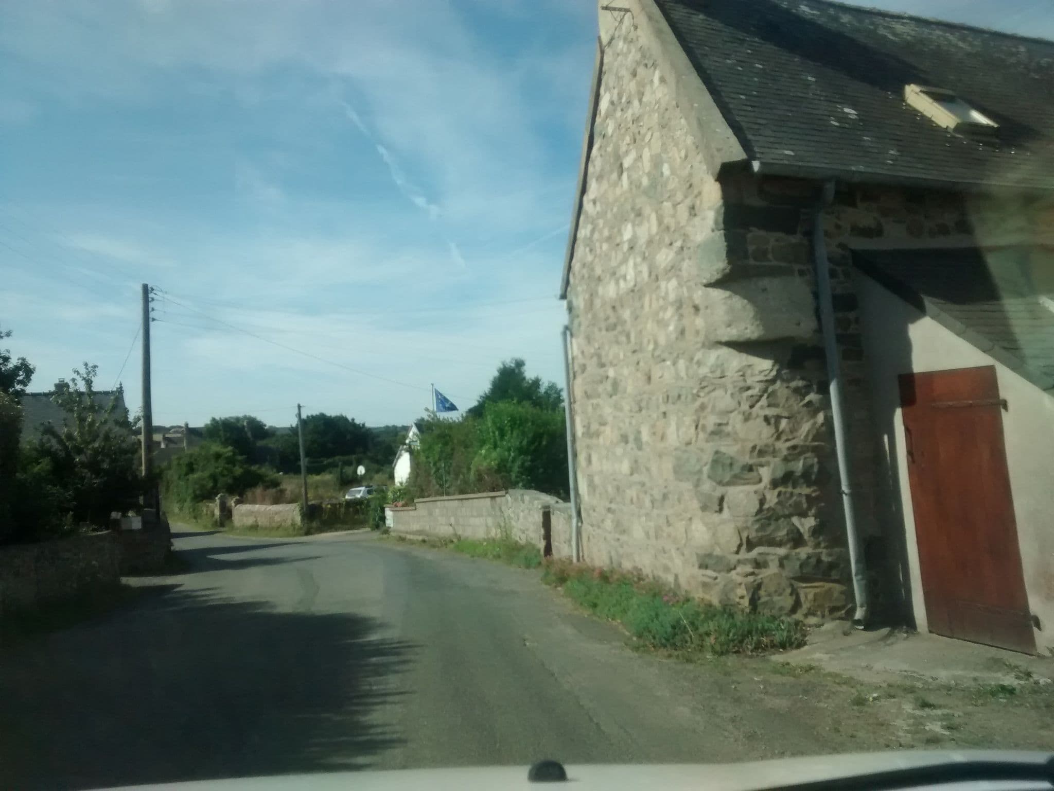 Street view near Janvier François, Plougrescant — © mgageo (CC BY-SA · Mapillary)