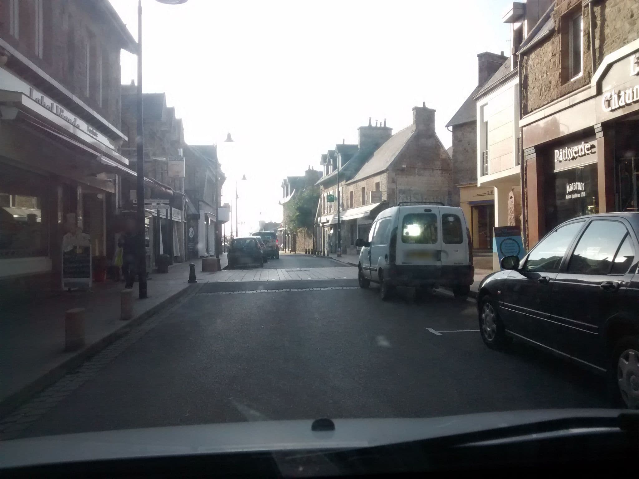 Street view near Selectour - Ouest Contact, Perros-Guirec — © mgageo (CC BY-SA · Mapillary)