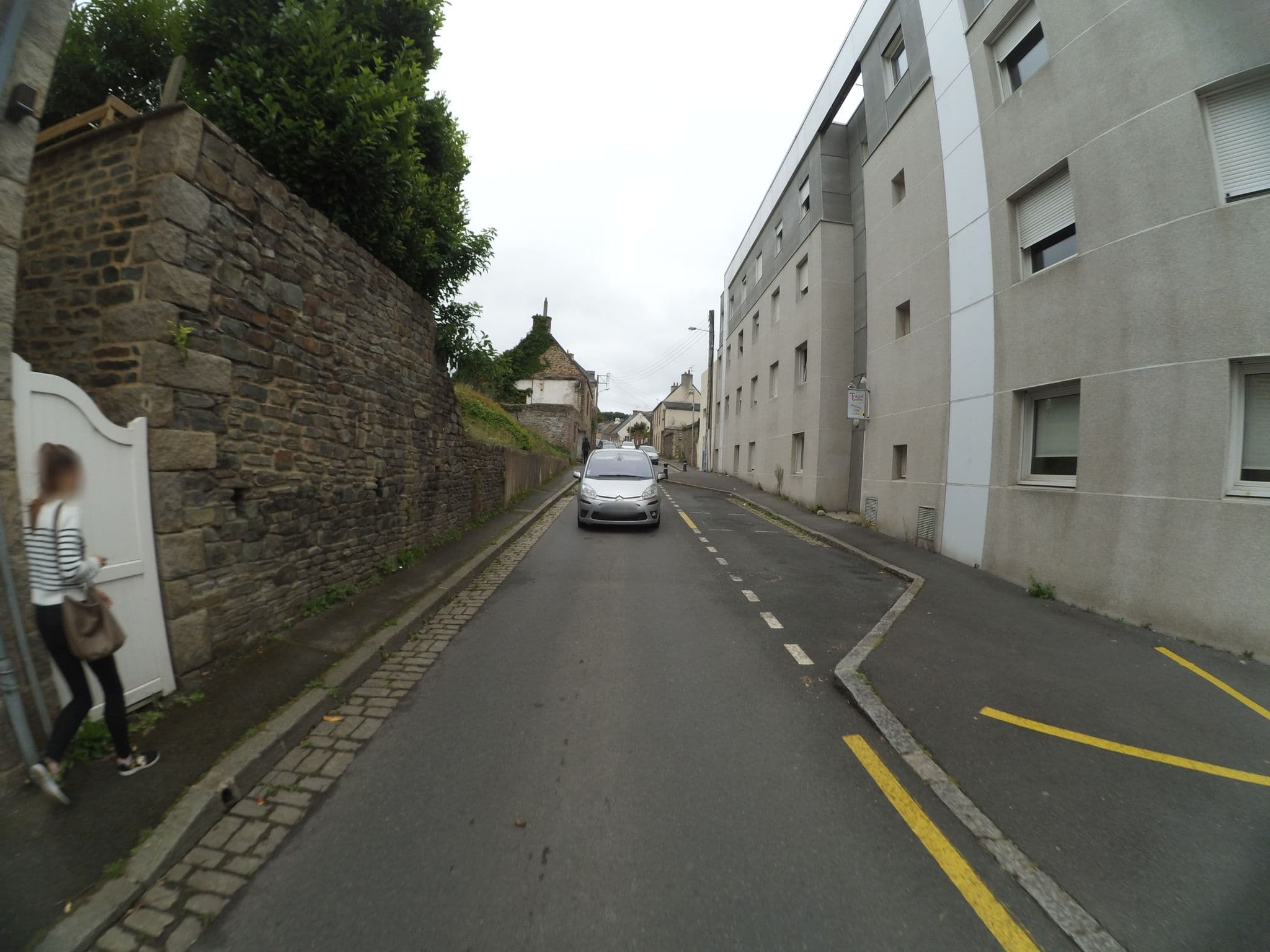Street view near Les Korrigans, Lannion — © stephanep (CC BY-SA · Mapillary)