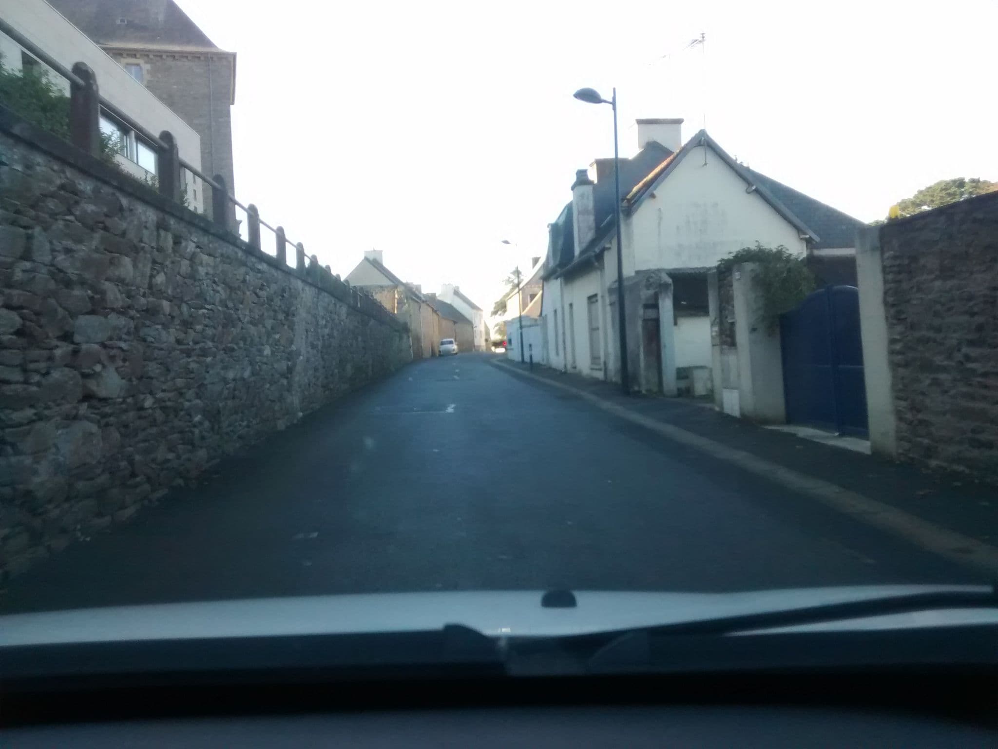 Street view near Aux Perderies, Tréguier — © mgageo (CC BY-SA · Mapillary)