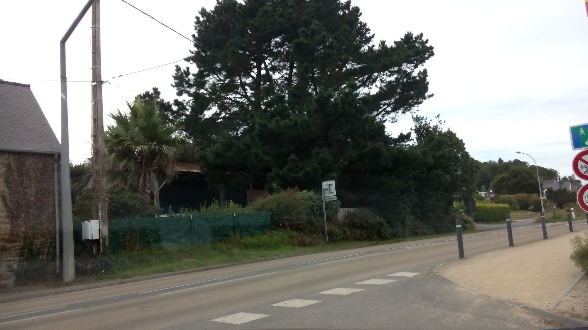 Street view near Mobile Home à Louannec, Louannec — © tonicity (CC BY-SA · Mapillary)