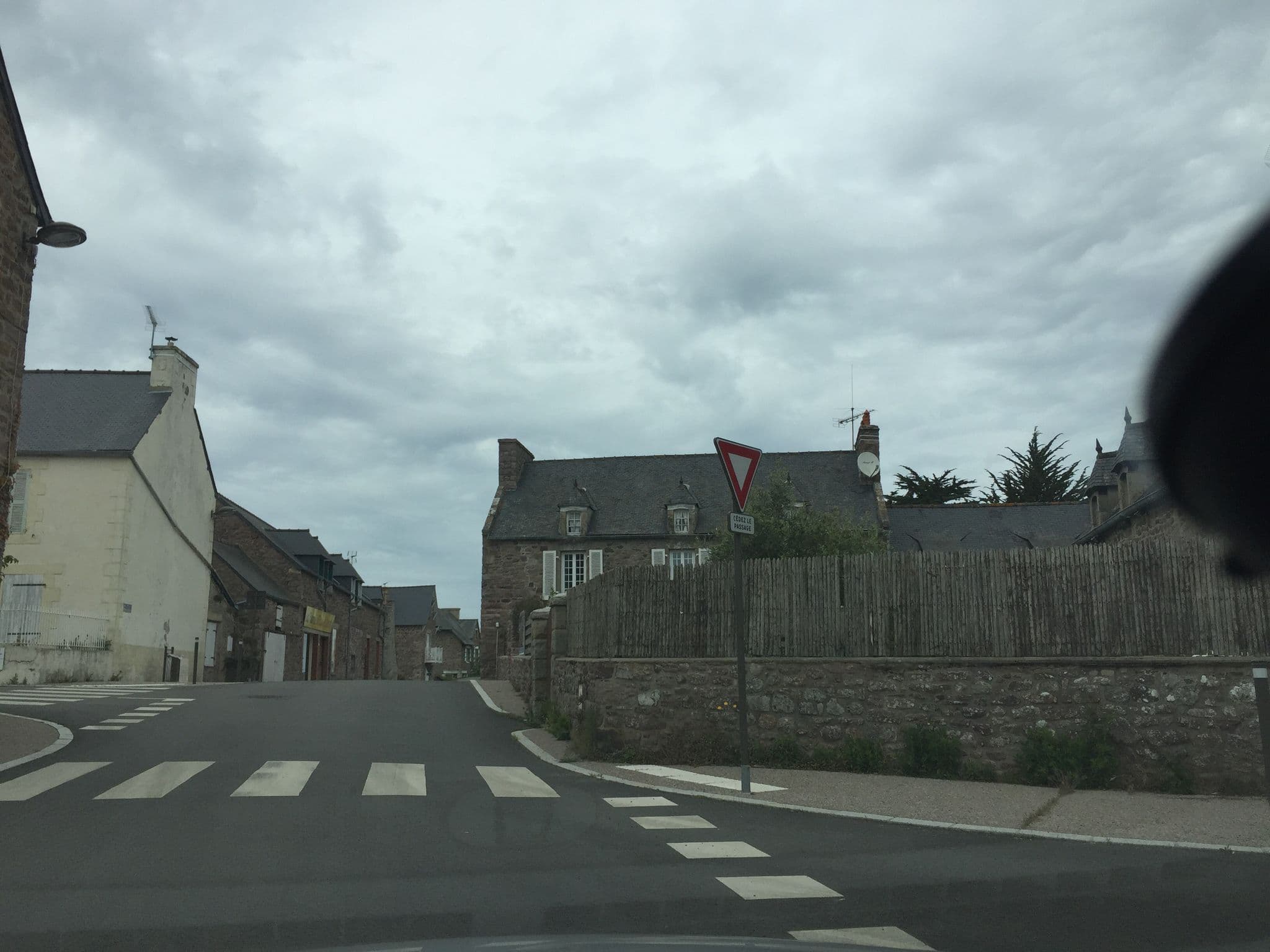Street view near Auberge L'Air De Vent, Fréhel — © pgiraud (CC BY-SA · Mapillary)