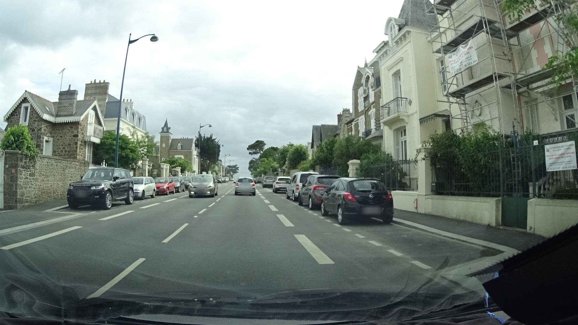 Street view near Hôtel Eden Saint Malo, Saint-Malo — © ljbouere (CC BY-SA · Mapillary)