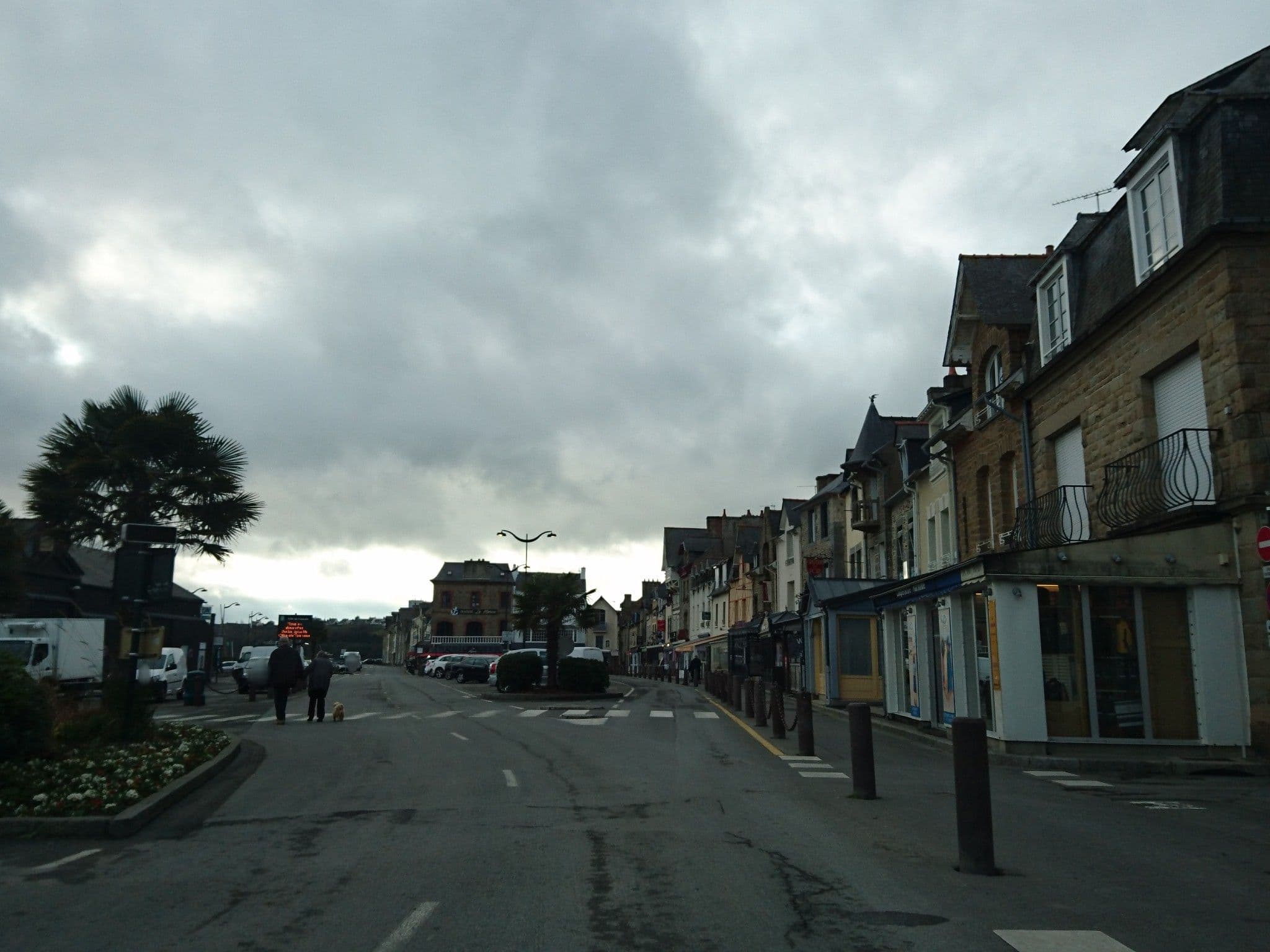 Street view near Hôtel la Cotriade, Cancale — © gotpo (CC BY-SA · Mapillary)