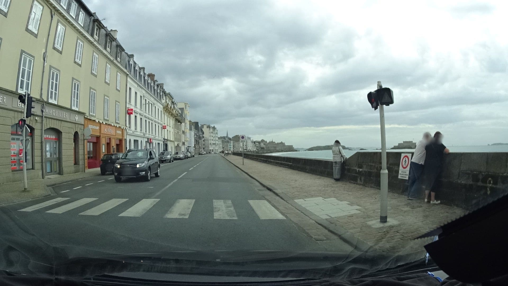 Street view near Le Sillon, Saint-Malo — © ljbouere (CC BY-SA · Mapillary)
