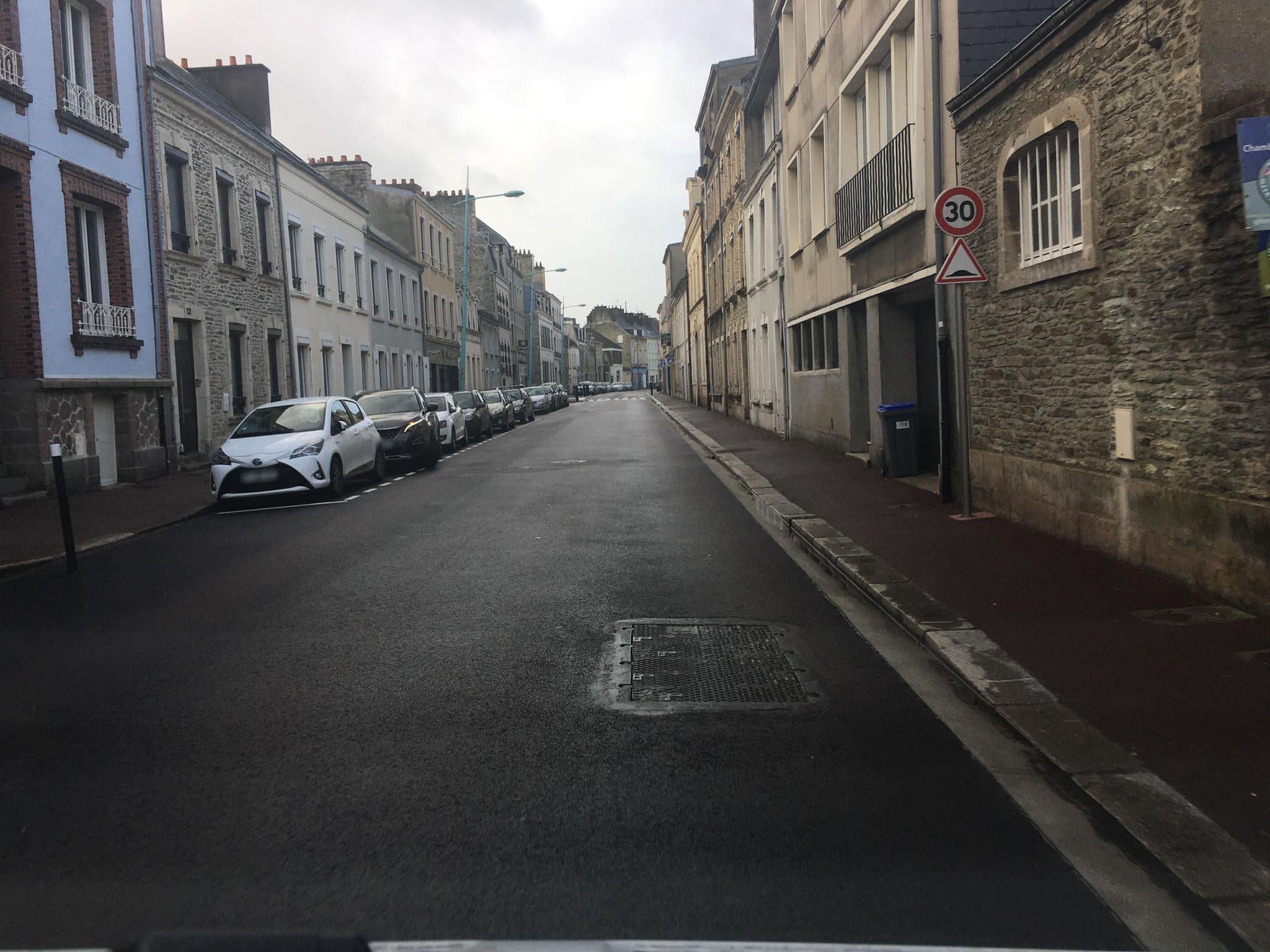 Street view near Allain Perrot Marie-Pierre, Cherbourg — © raymond (CC BY-SA · Mapillary)