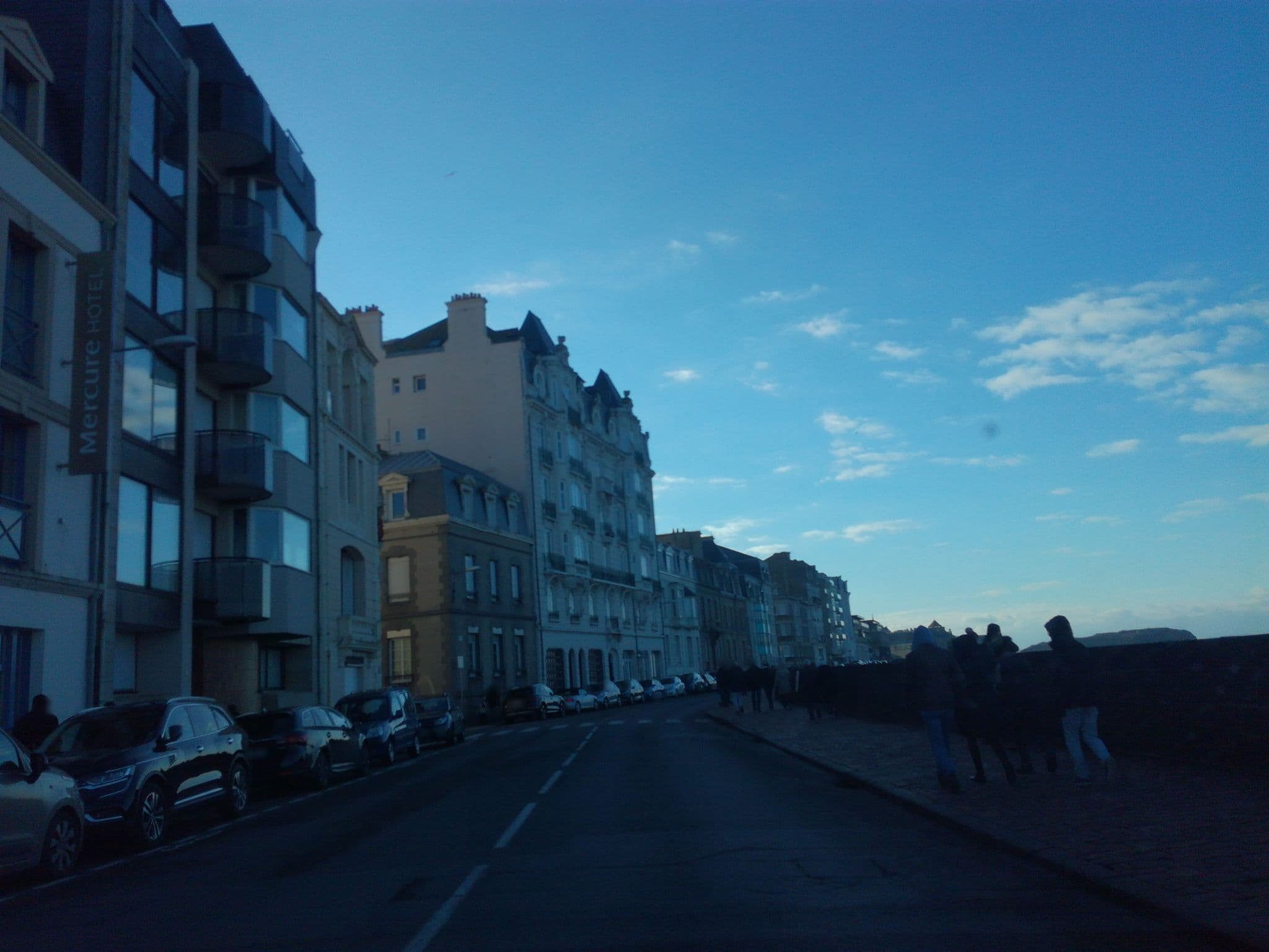 Street view near La Plage, Saint-Malo — © kriom (CC BY-SA · Mapillary)