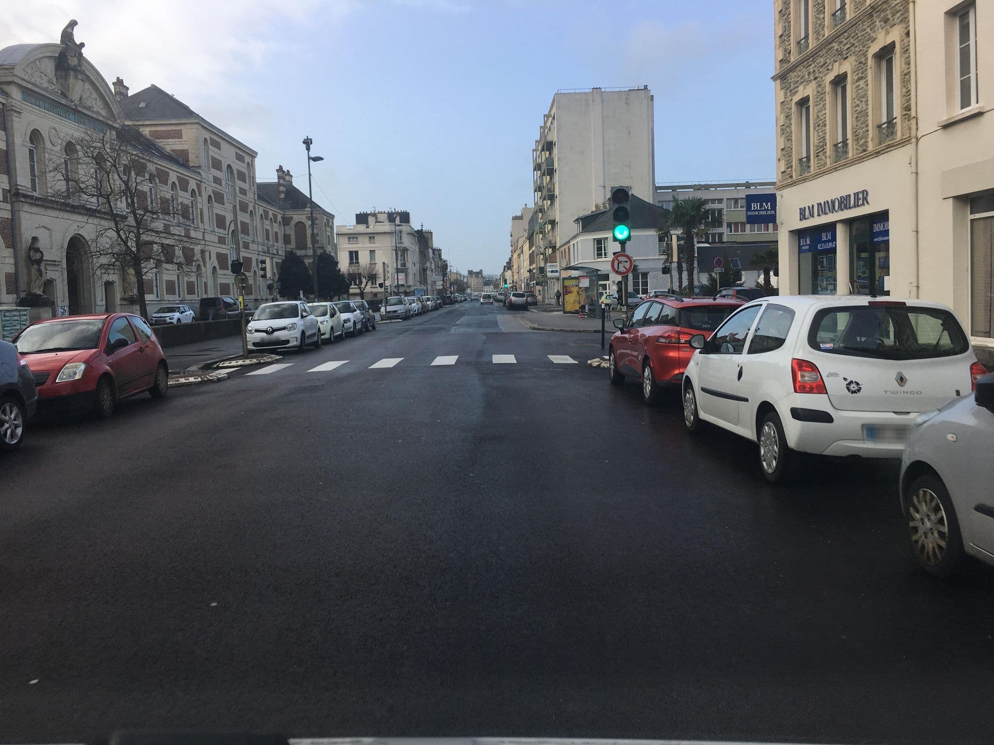 Street view near Appart Titanic Cherbourg Centre Port, Cherbourg — © raymond (CC BY-SA · Mapillary)