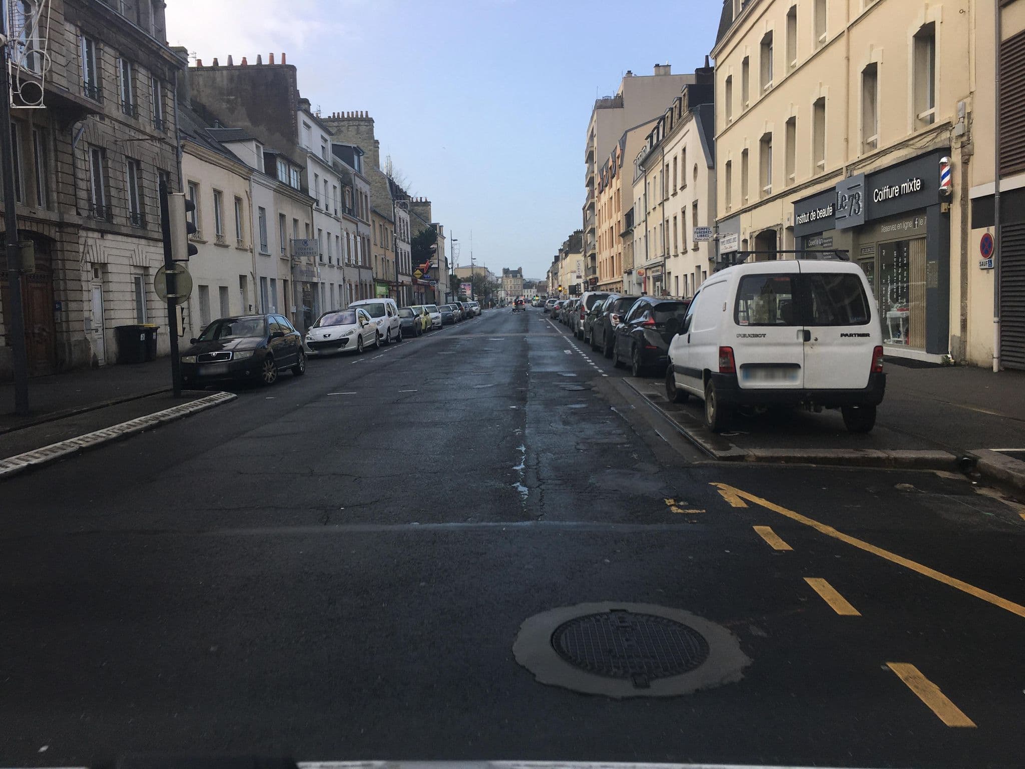 Street view near Société Hoteliere la Glacerie, Cherbourg — © raymond (CC BY-SA · Mapillary)