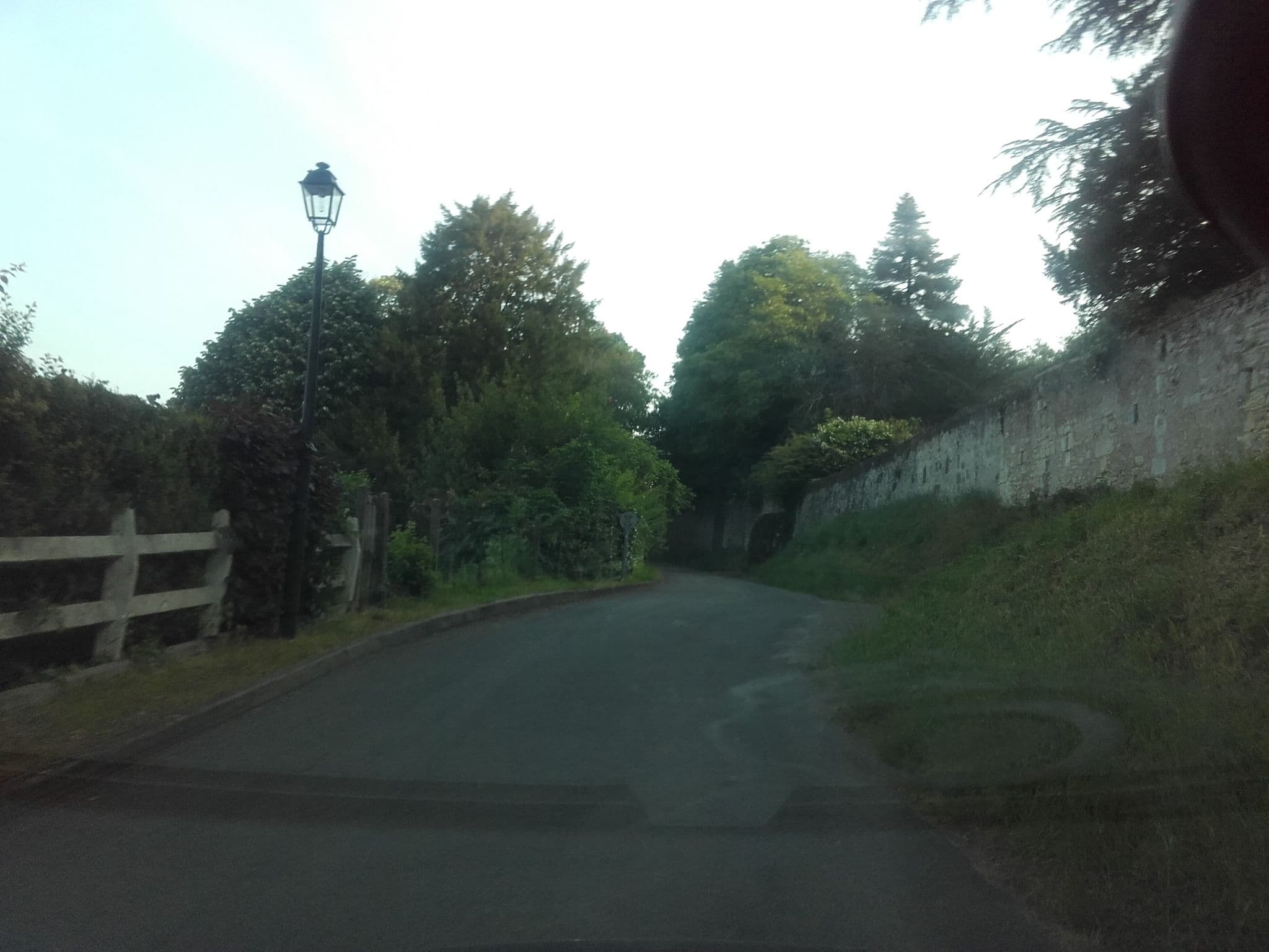 Street view near Le Petit Clouet, Rochecorbon — © cyrille37 (CC BY-SA · Mapillary)