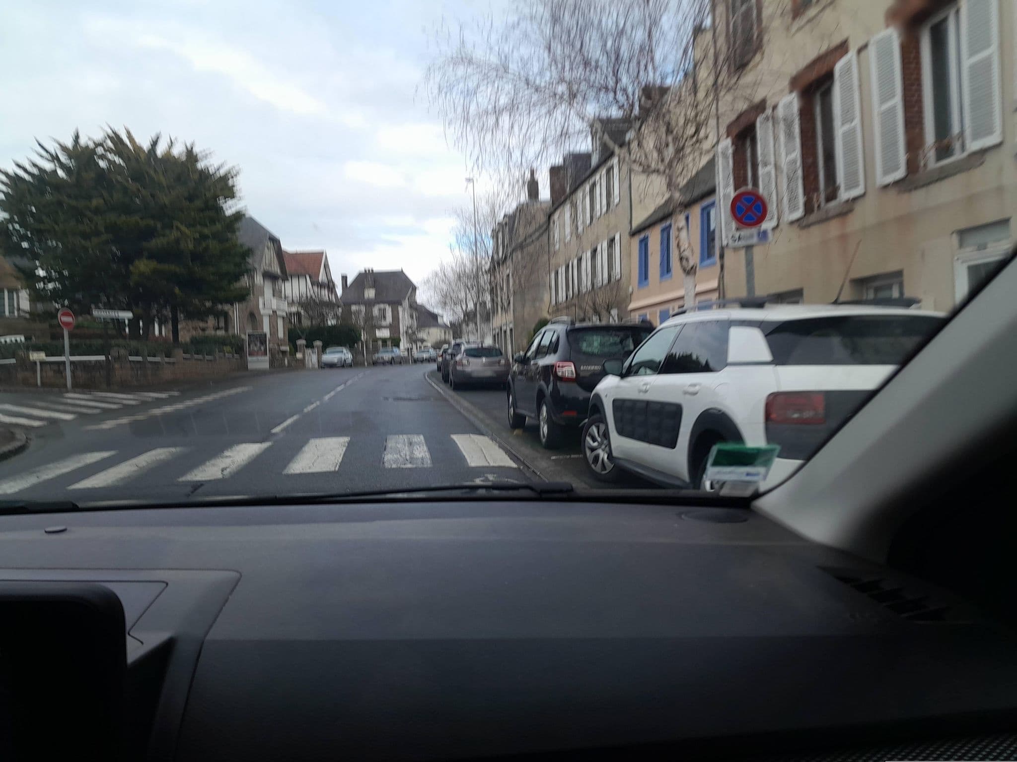 Street view near Hôtel Maison Pléville, Granville — © hautetension08 (CC BY-SA · Mapillary)