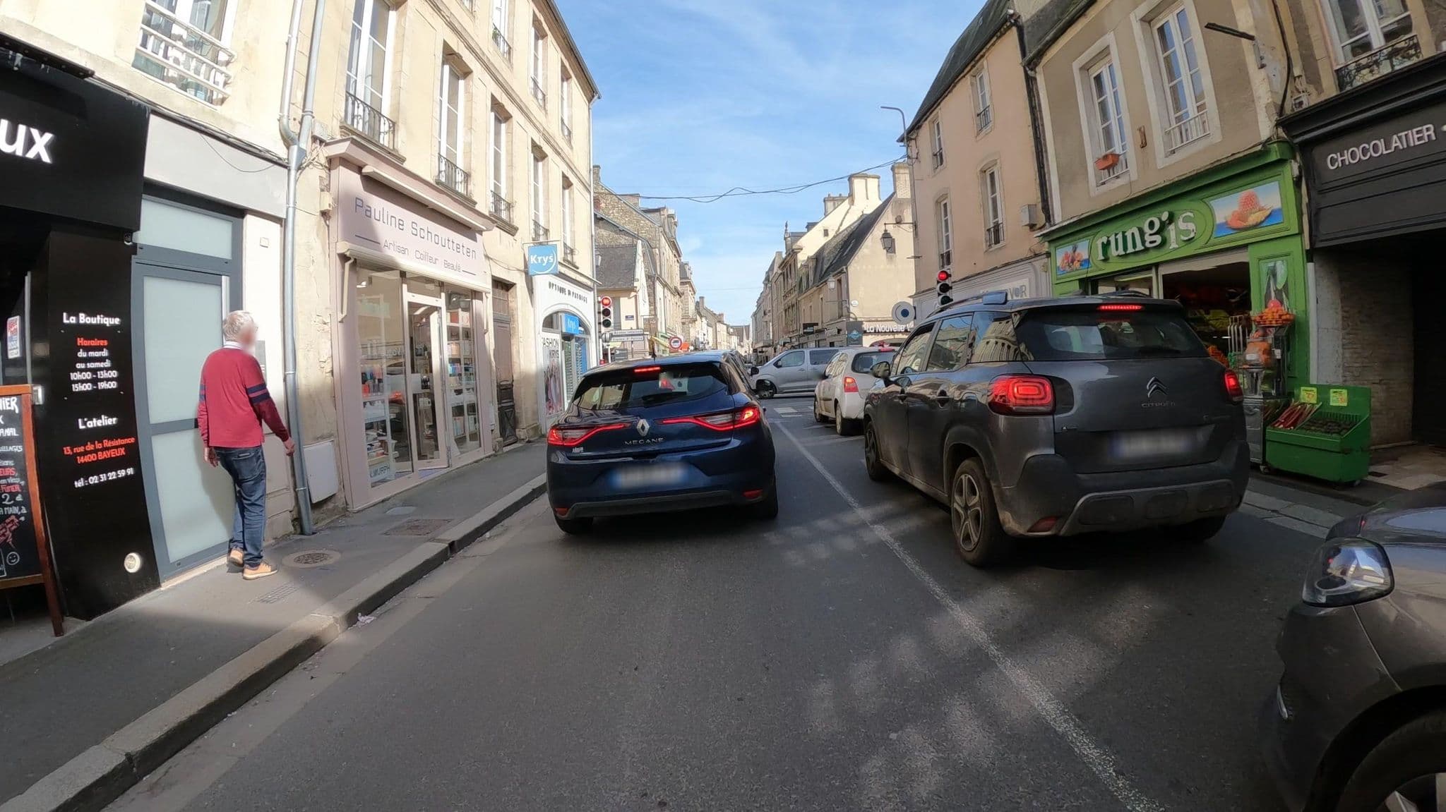 Street view near Le Petite Maison, Bayeux — © Nzau (CC BY-SA · Mapillary)