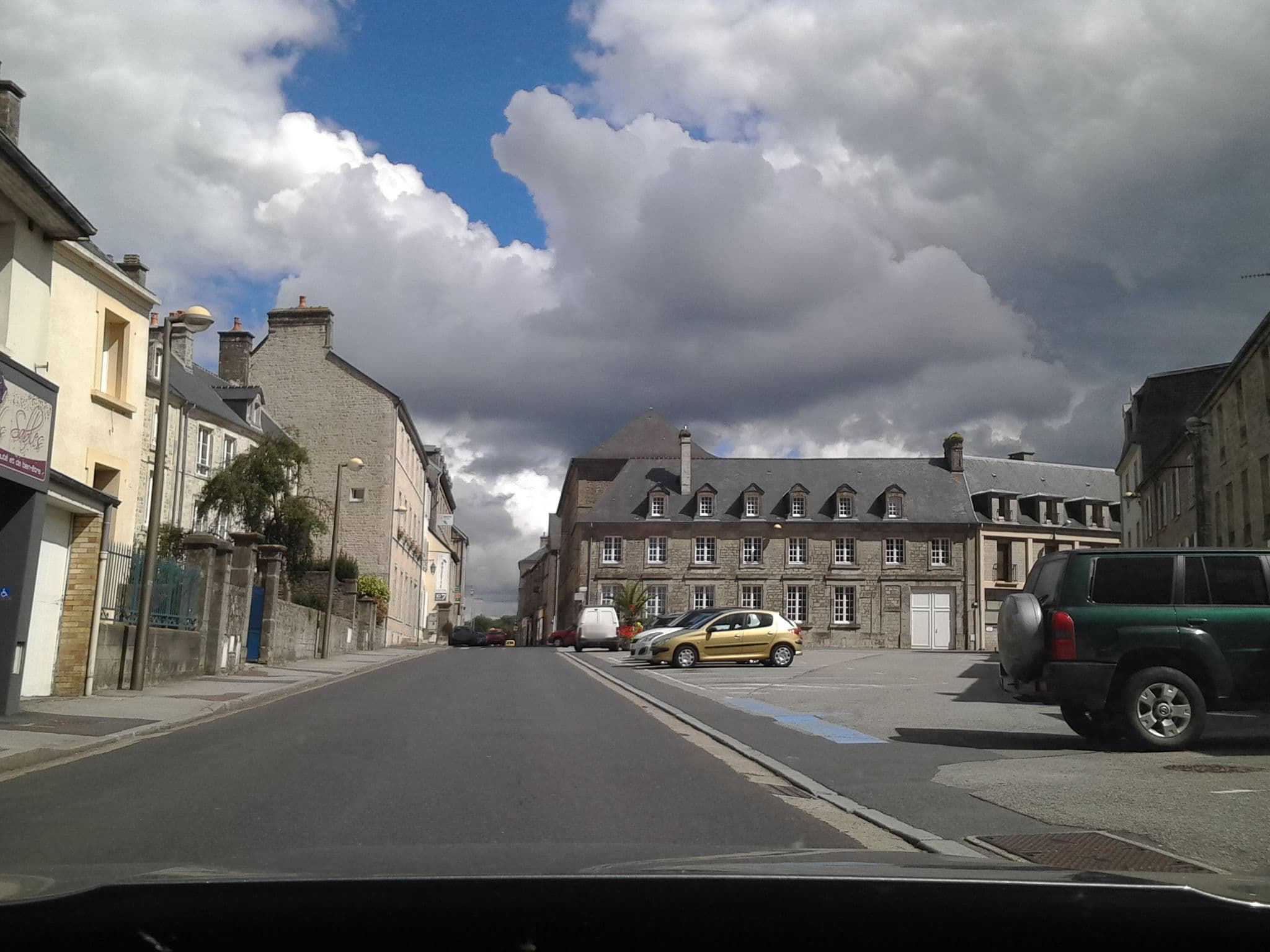 Street view near Hôtel des Rivières, Valognes — © apatookonpri (CC BY-SA · Mapillary)
