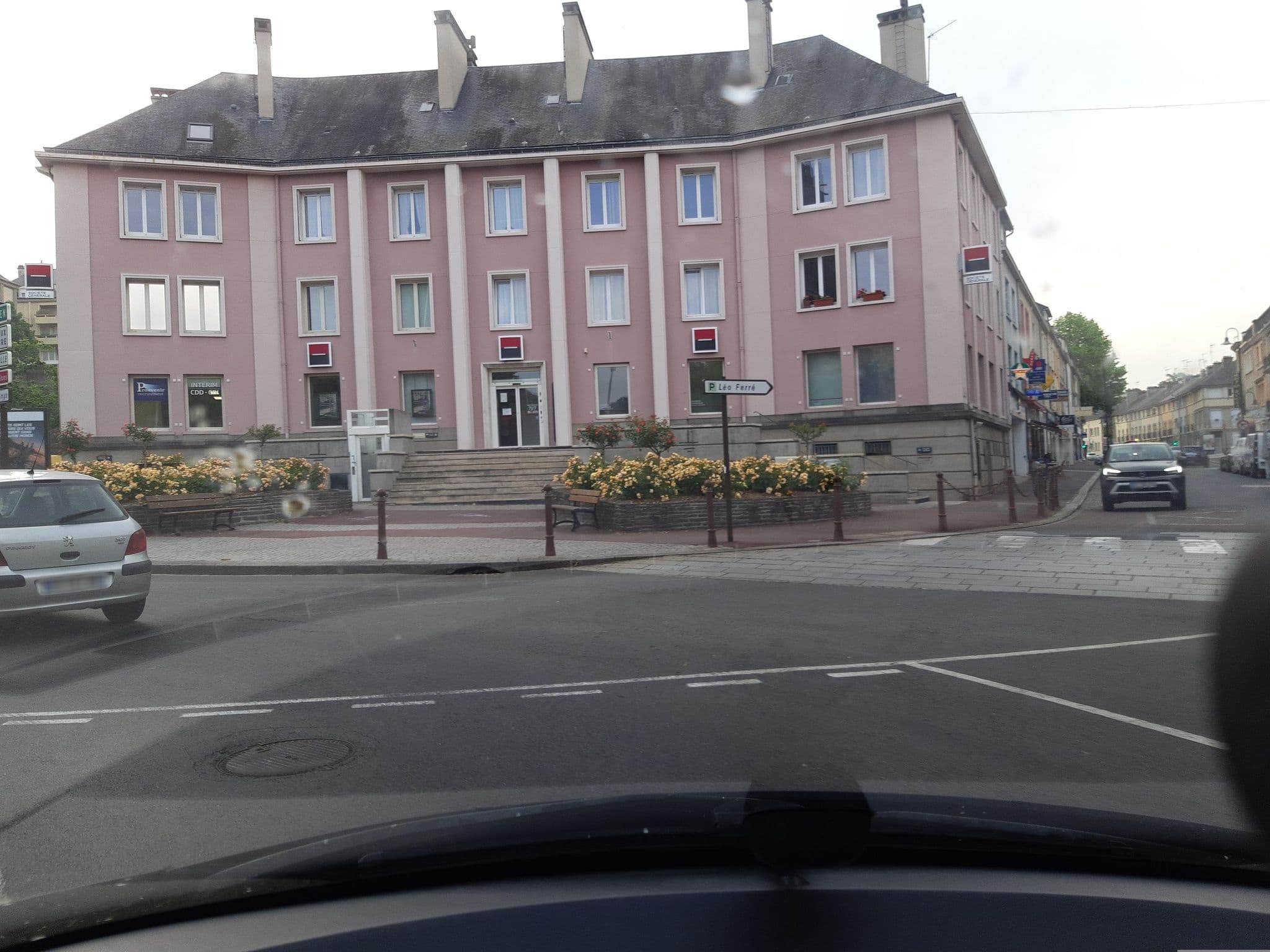 Street view near Le Citadin, Saint-Lô — © geo50 (CC BY-SA · Mapillary)
