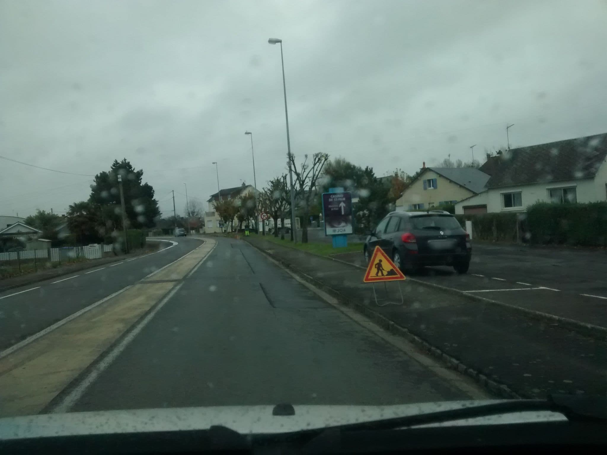 Street view near La Doris, Jullouville — © mgageo (CC BY-SA · Mapillary)