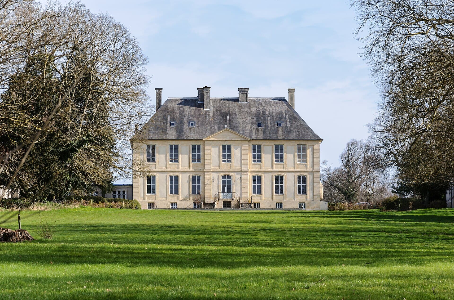 Château de la Ferrière (via Wikimedia Commons, CC BY-SA 3.0)