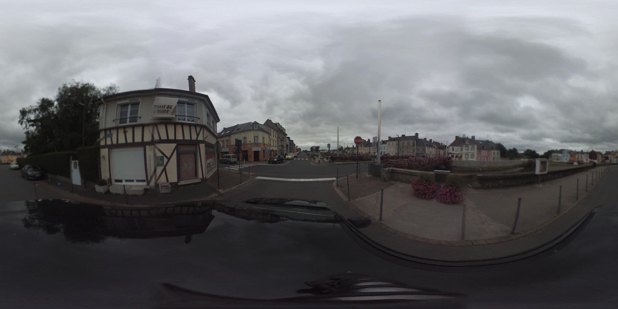 Street view near Le 45, Isigny-sur-Mer — © arteragence (CC BY-SA · Mapillary)