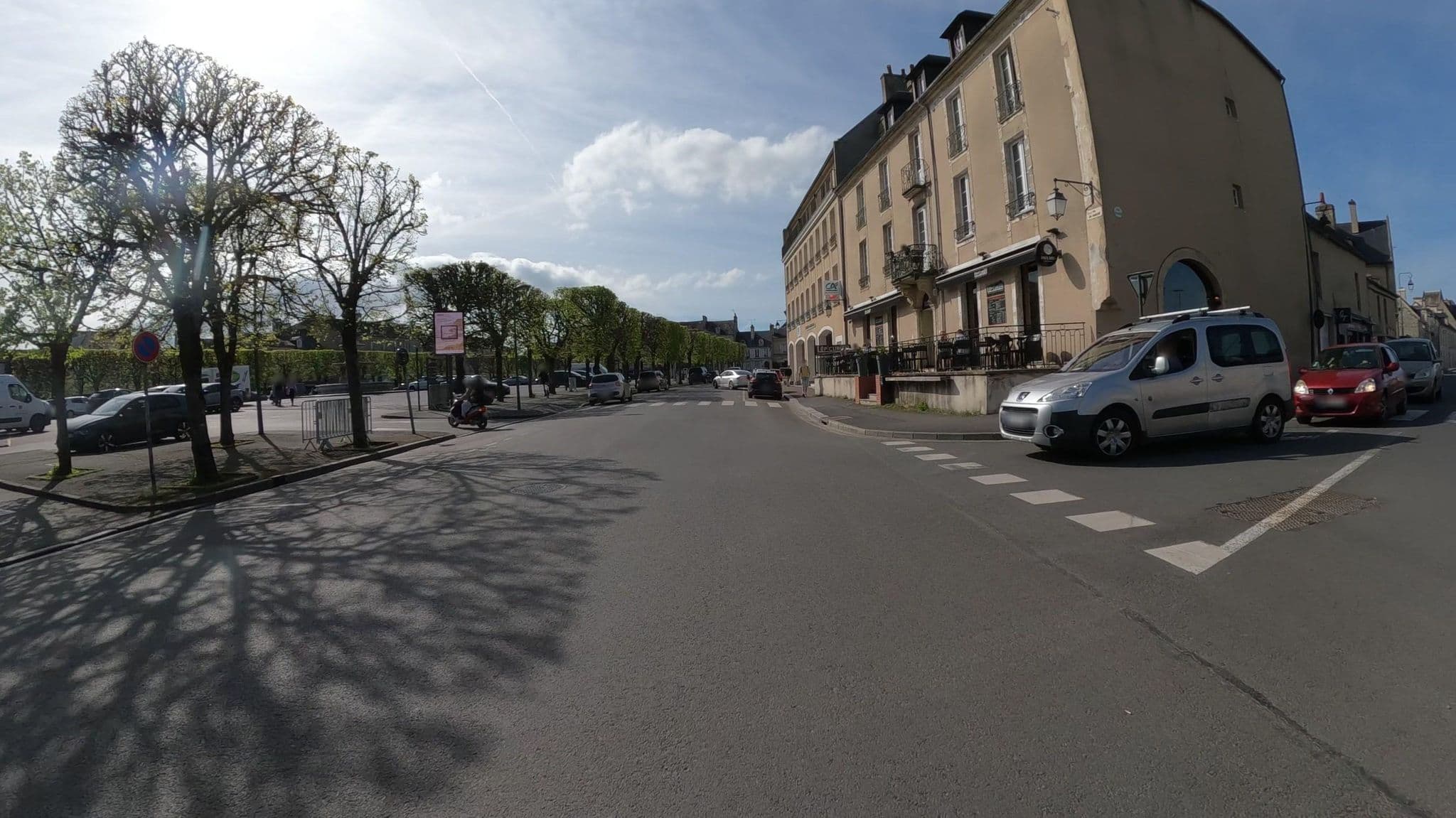 Street view near Appartement Bayeux F3, Bayeux — © Nzau (CC BY-SA · Mapillary)