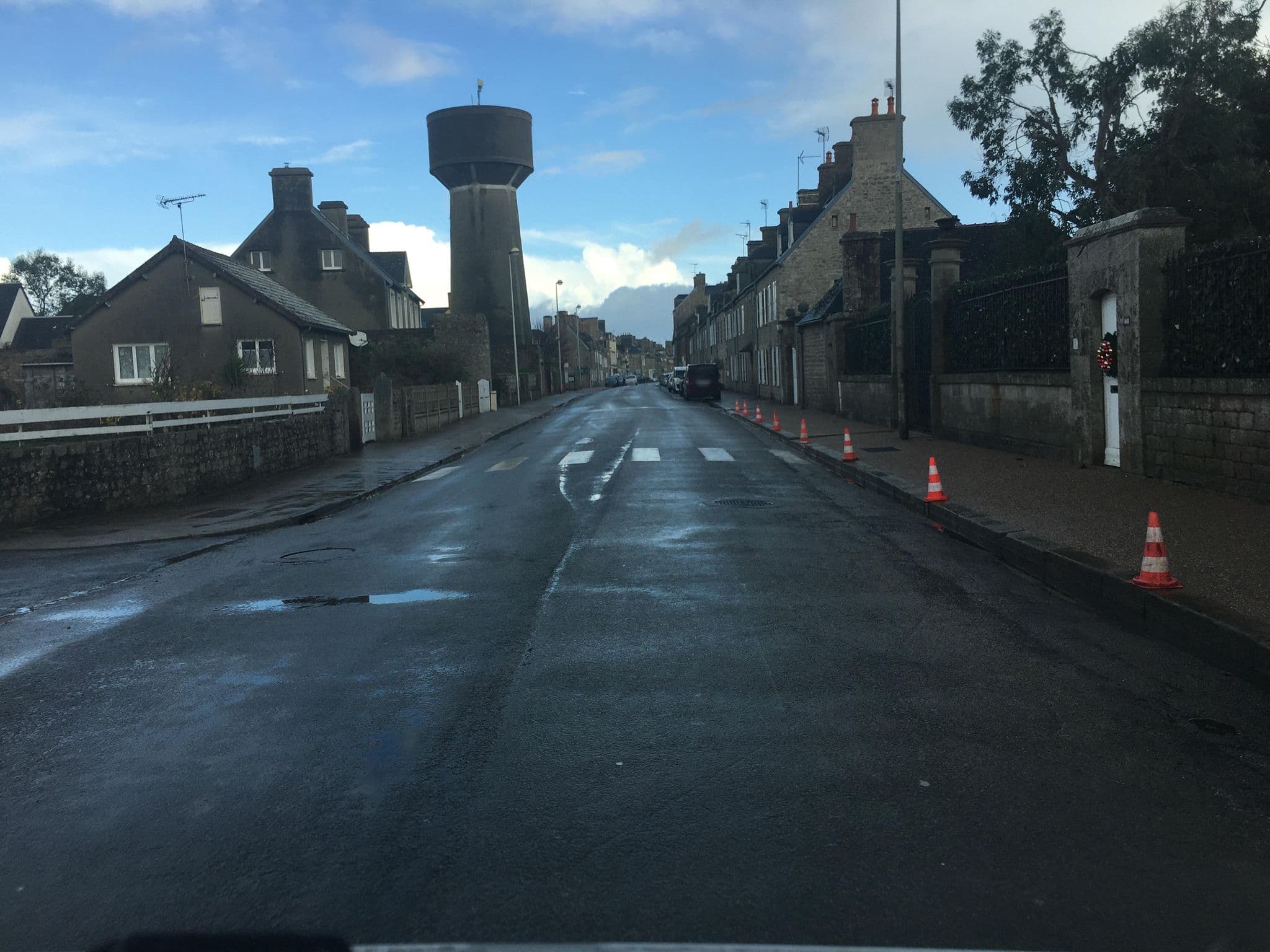 Street view near Les Grands Huniers, Réville — © raymond (CC BY-SA · Mapillary)
