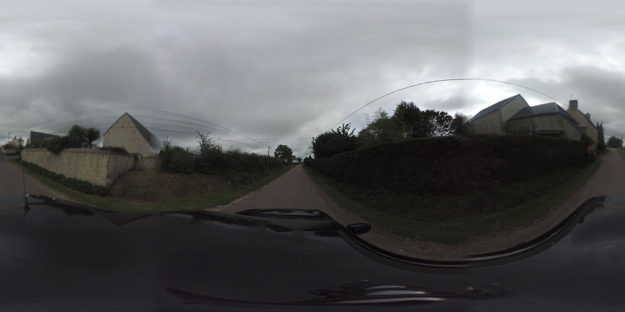 Street view near Les Oiseaux de Passage, Isigny-sur-Mer — © arteragence (CC BY-SA · Mapillary)
