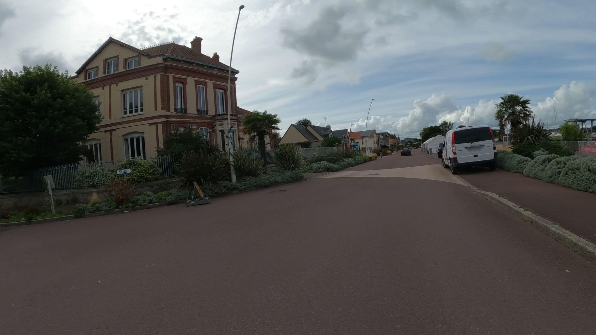 Street view near La Roselière, Carentan — © Nzau (CC BY-SA · Mapillary)