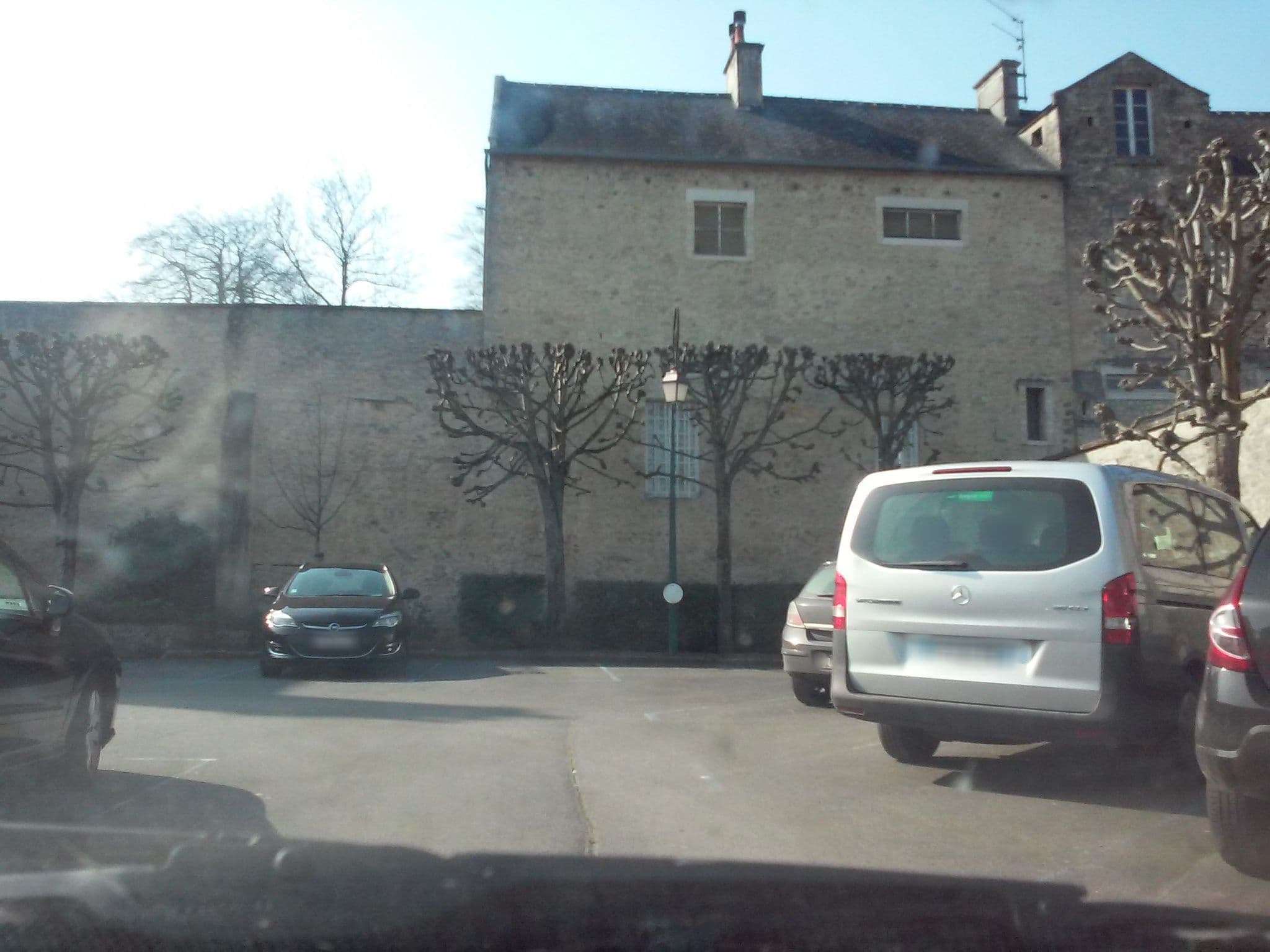 Street view near La Tour Louise, Bayeux — © pymouss (CC BY-SA · Mapillary)