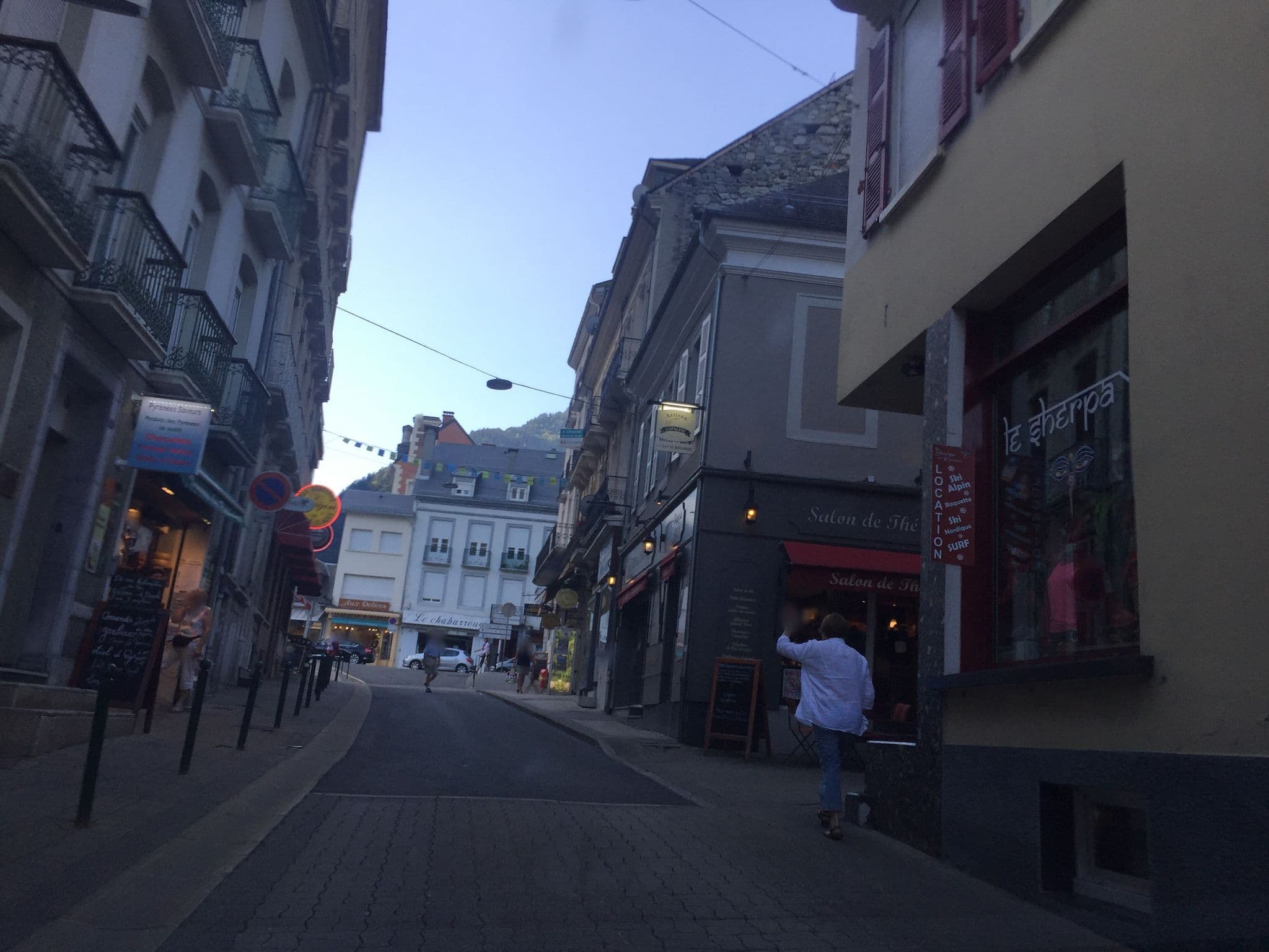Street view near Grand appartement 2 à 8 personnes, Cauterets — © pgiraud (CC BY-SA · Mapillary)