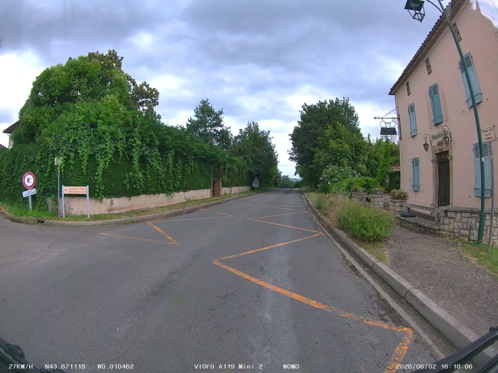 Street view near Le relais de la tour, Riscle — © soulcover (CC BY-SA · Mapillary)