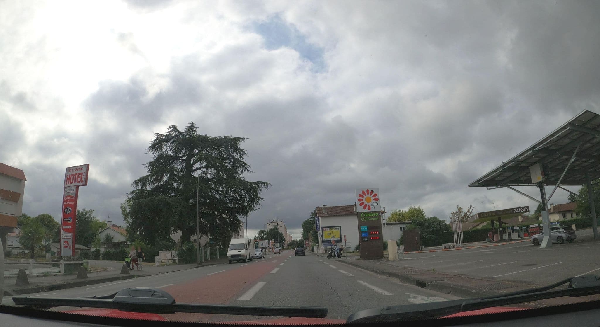 Street view near Atlantique Hotel, Pau — © patchanka (CC BY-SA · Mapillary)