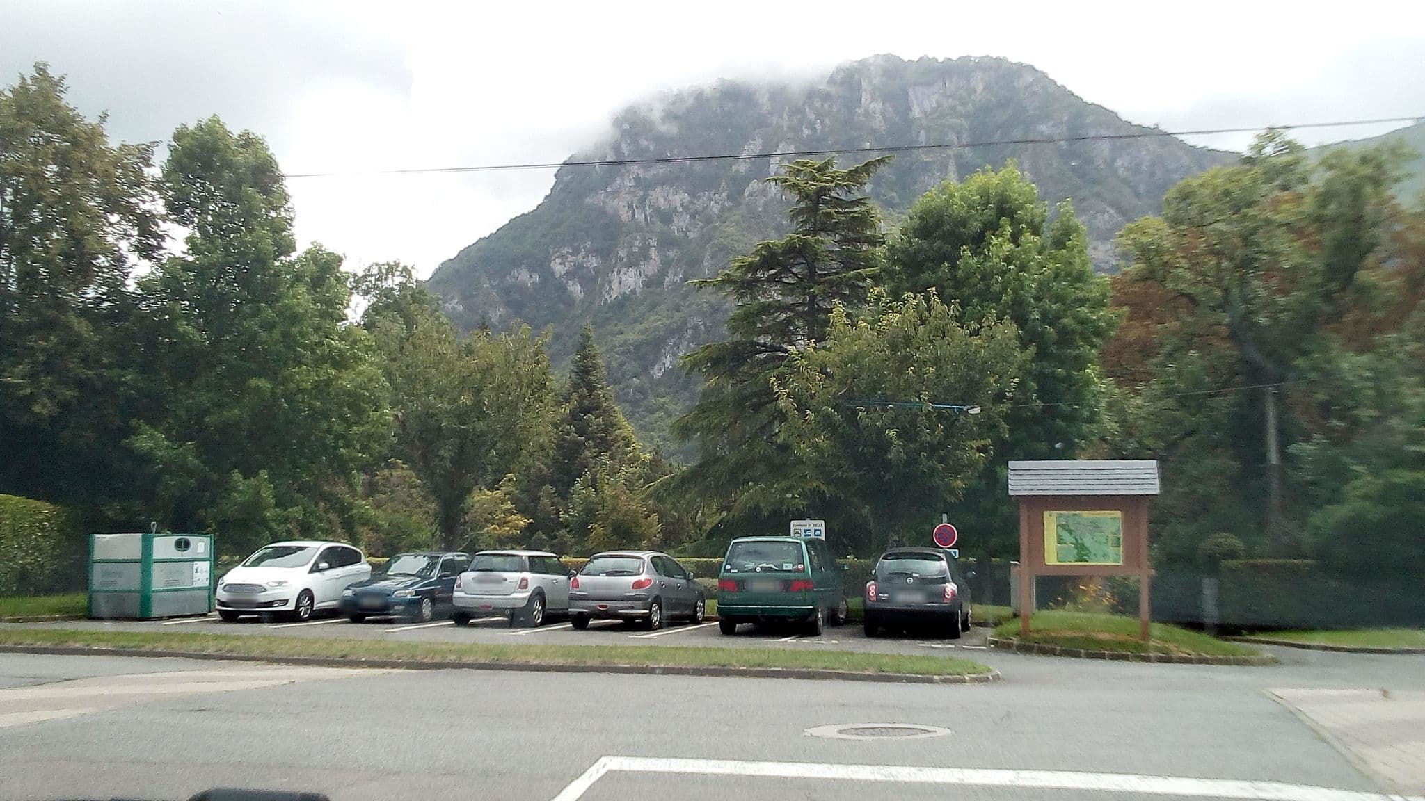 Street view near L'Ayguelade, Louvie-Juzon — © atabaraud (CC BY-SA · Mapillary)