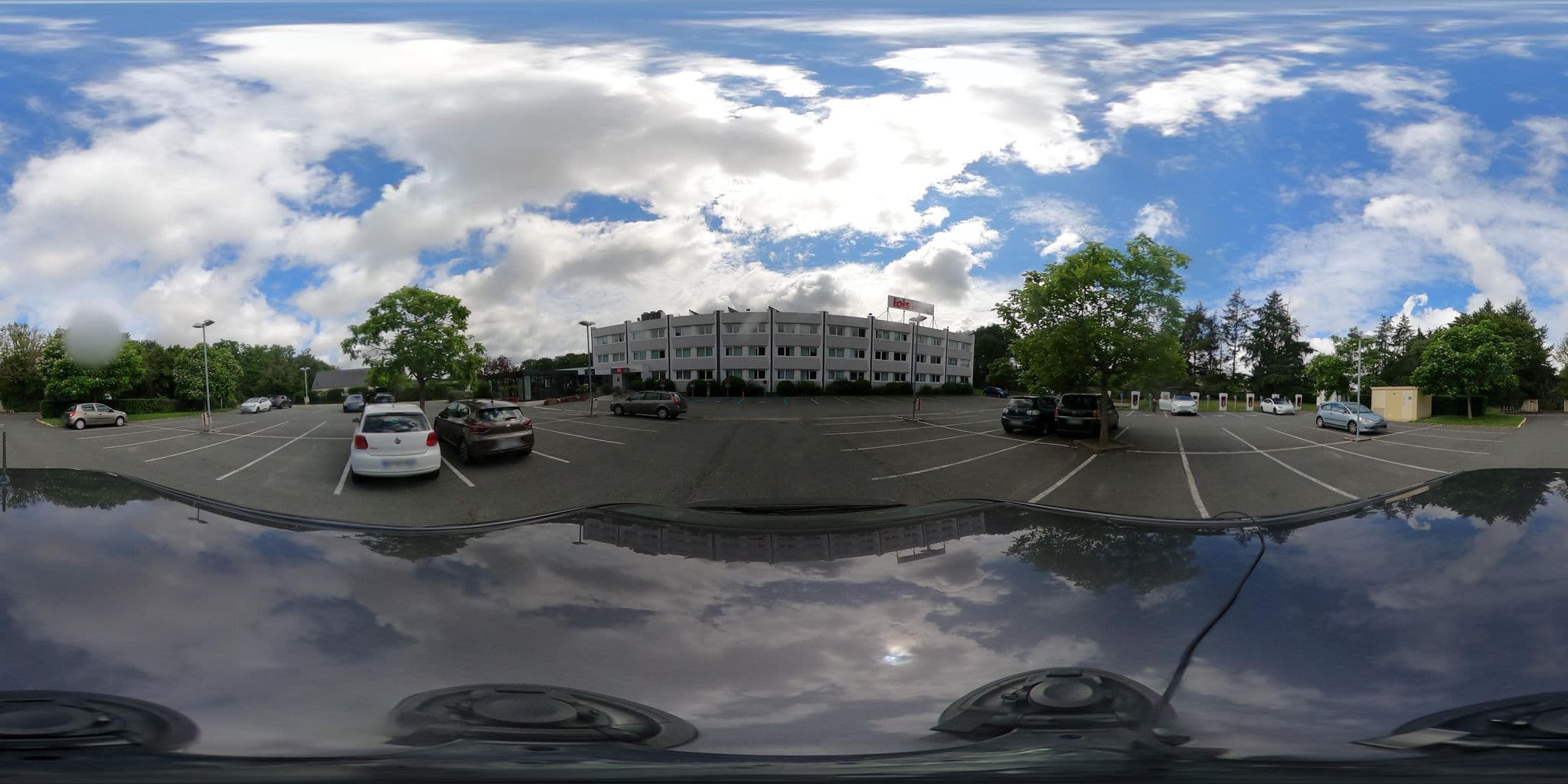 Street view near Ibis Orléans Nord Saran, Saran — © u4y0u (CC BY-SA · Mapillary)