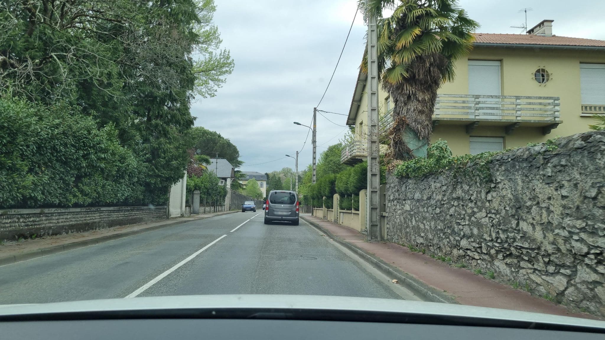 Street view near Fondation des Orphelins Apprentis d'Auteuil, Lourdes — © Mabjo (CC BY-SA · Mapillary)