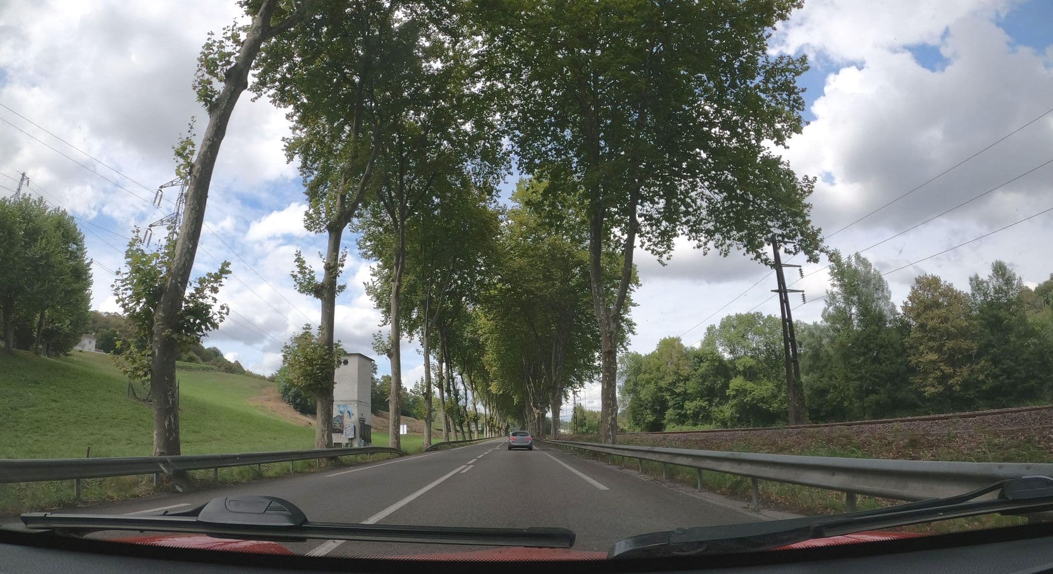 Street view near Le Moulin de l'Oasis, Gan — © patchanka (CC BY-SA · Mapillary)