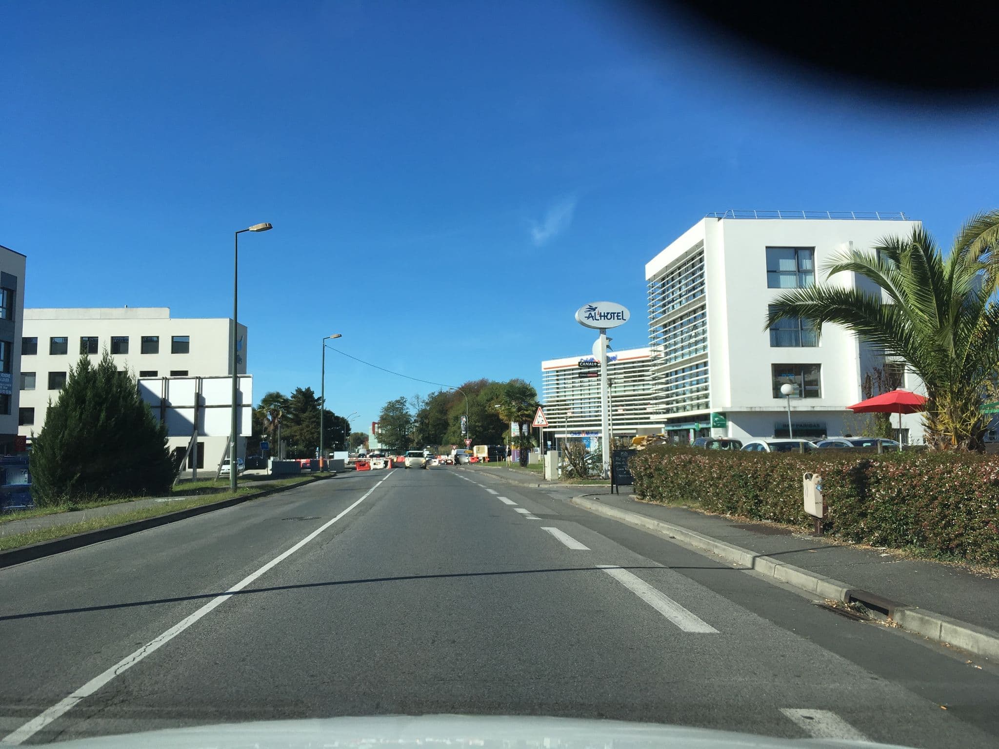 Street view near Ostal Hotel Pau, Pau — © mappy_sa (CC BY-SA · Mapillary)