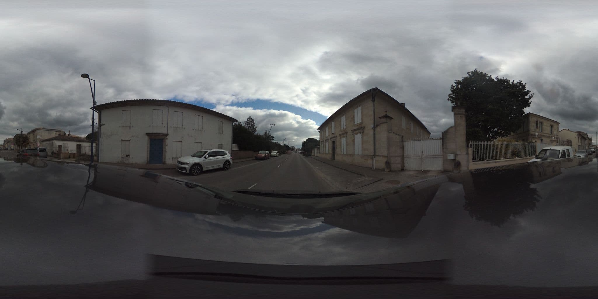 Street view near La Porte Bleue au 31, Cavignac — © max93600 (CC BY-SA · Mapillary)
