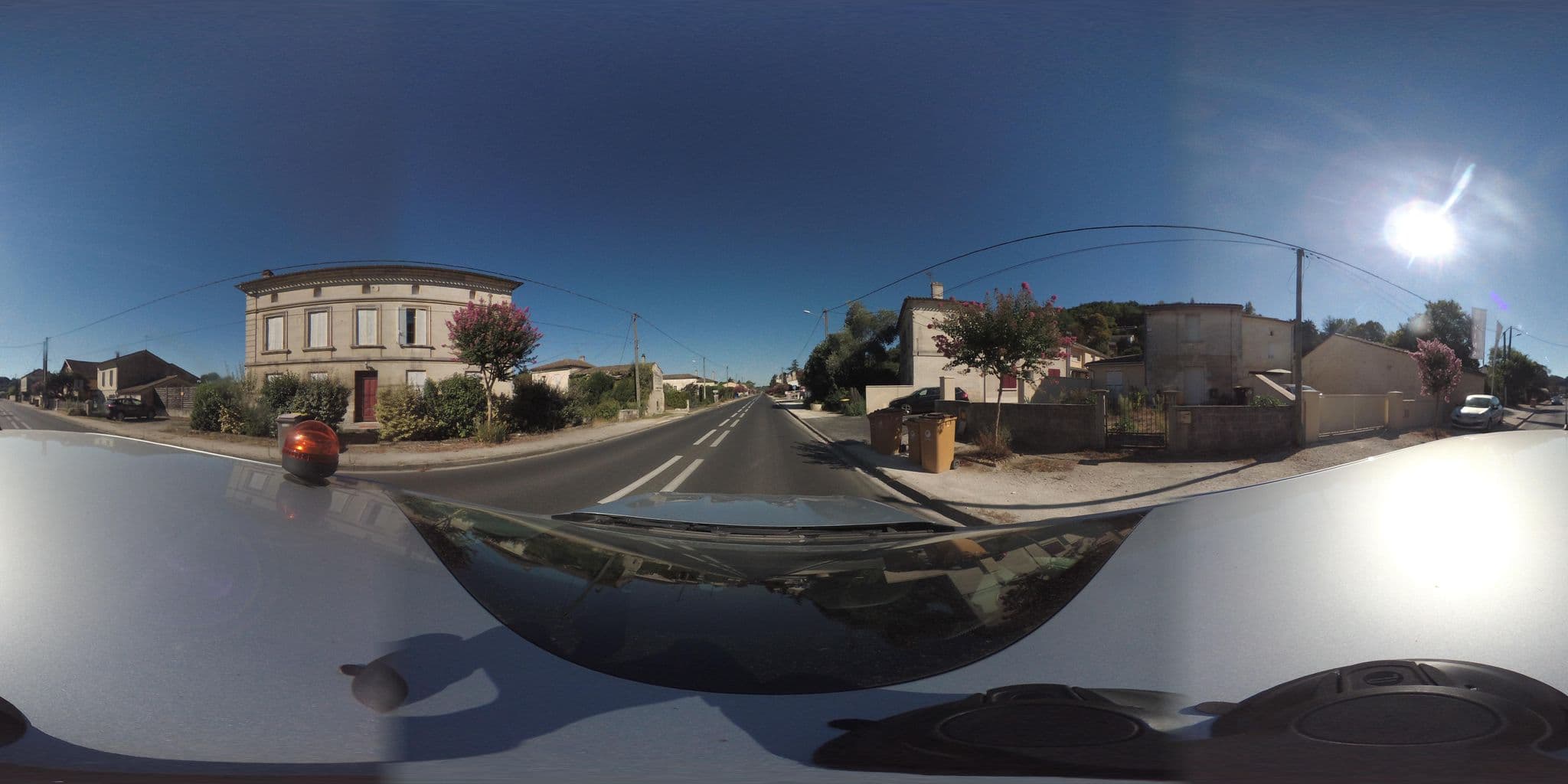 Street view near La Villa Du Chateau Belloy, Fronsac — © pieroman (CC BY-SA · Mapillary)