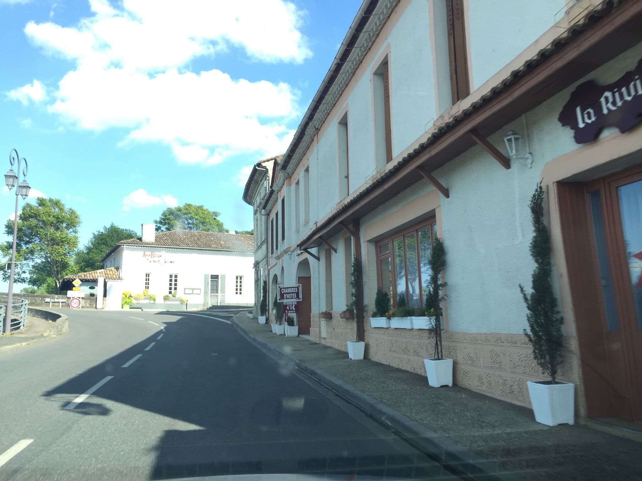 Street view near Chambres d'hôtes saint-jean, Sainte-Terre — © pgiraud (CC BY-SA · Mapillary)