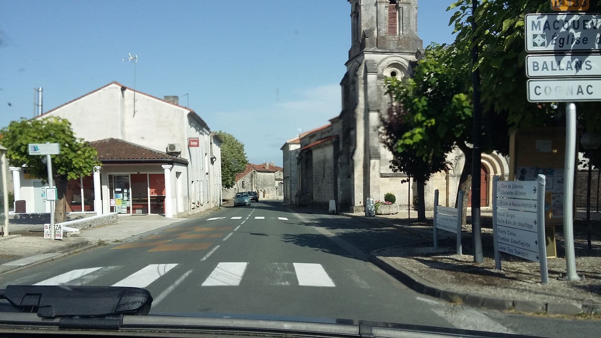 Street view near Le Tresor Cache de Siecq, Matha — © vincent_95 (CC BY-SA · Mapillary)