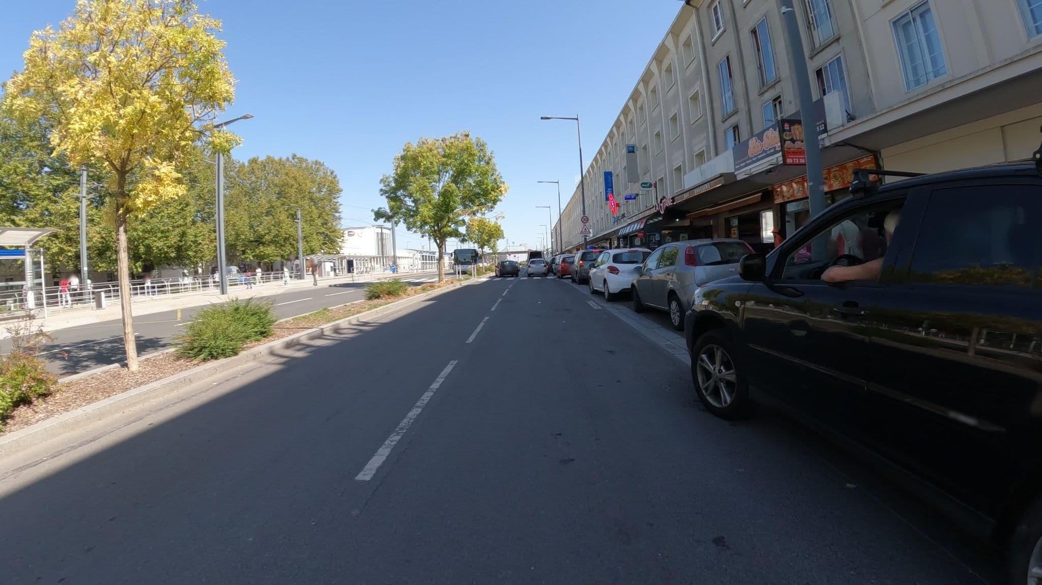 Street view near Mary's Hotel, Caen — © Nzau (CC BY-SA · Mapillary)