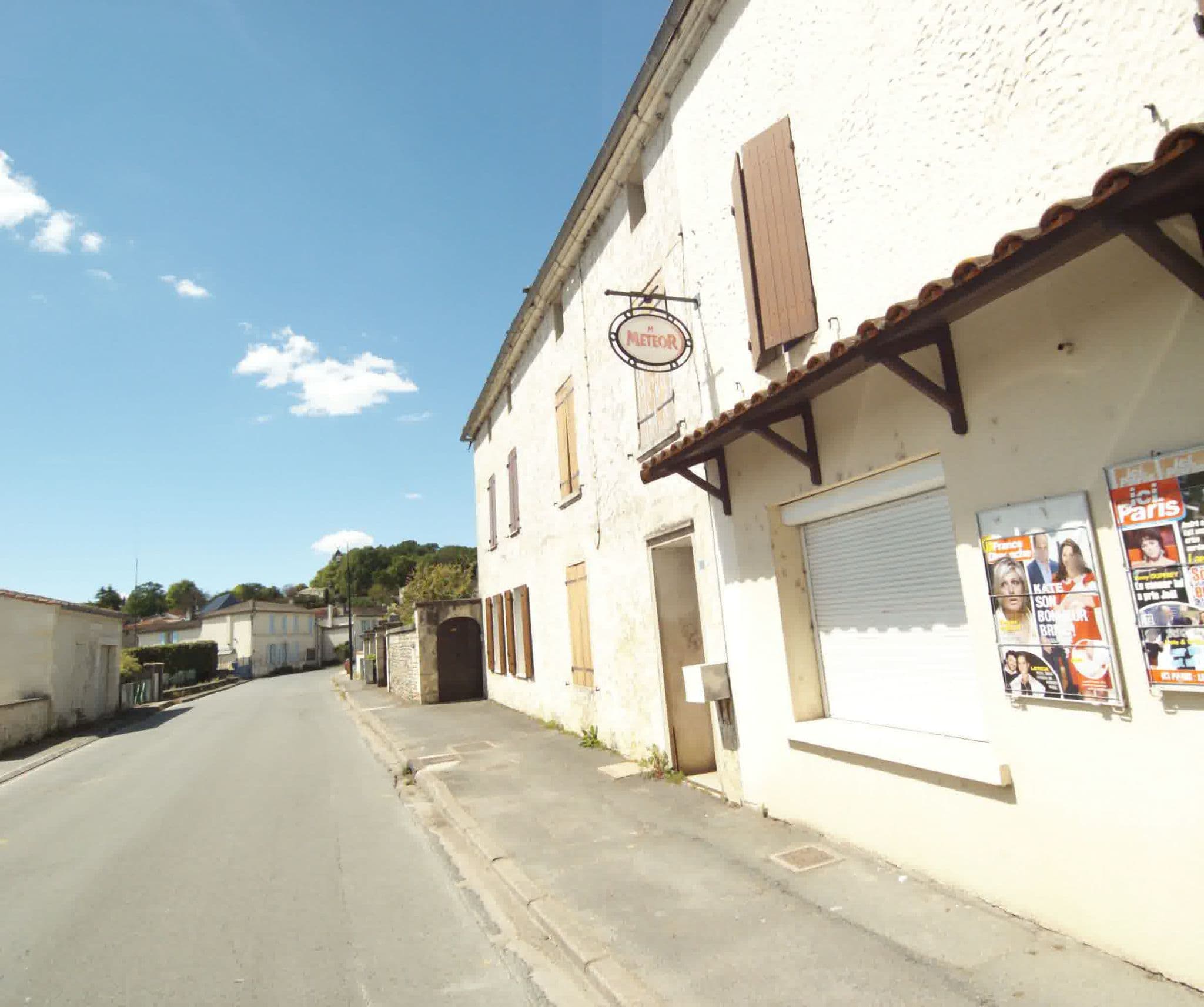 Street view near Hôtel Le Grand Chêne, Burie — © sogefi (CC BY-SA · Mapillary)